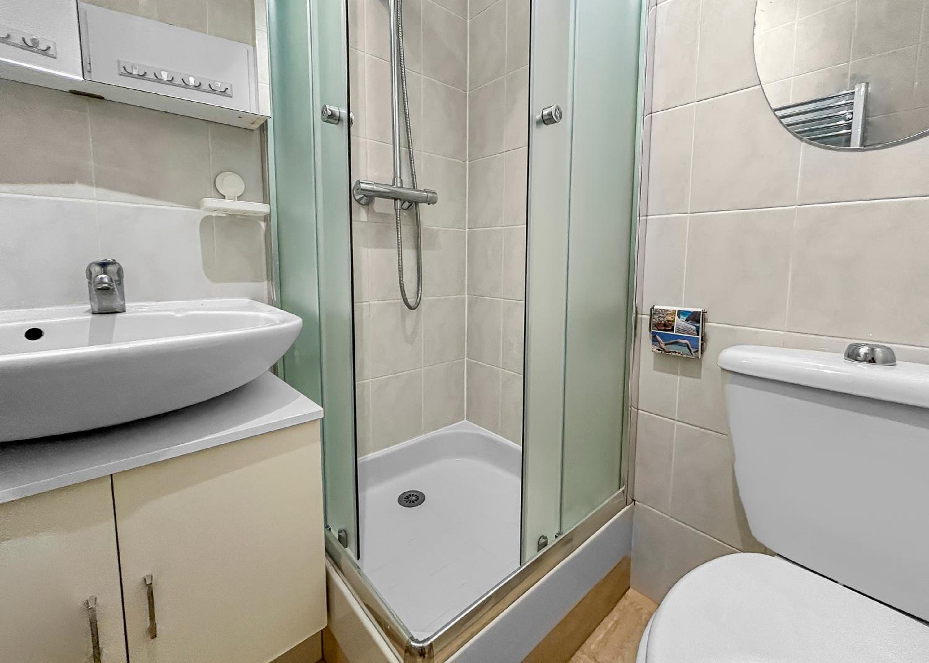 Charmant studio avec parking et balcon privé