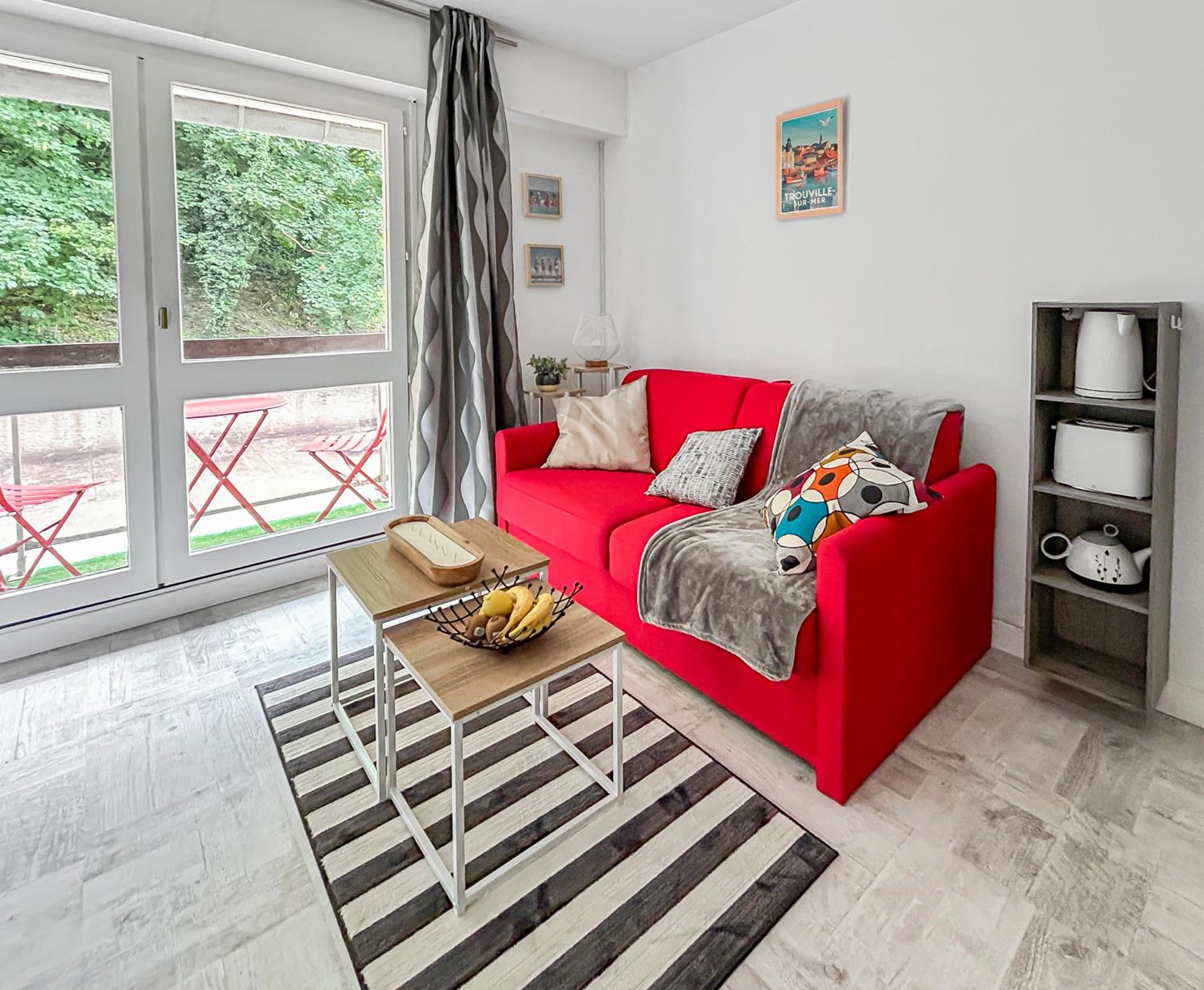 Charmant studio avec parking et balcon privé