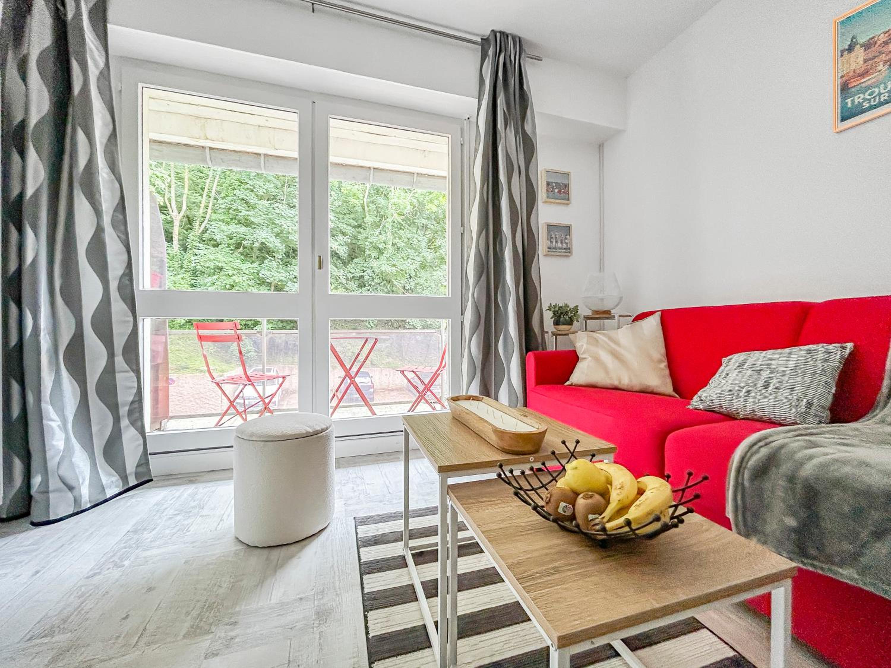 Charmant studio avec parking et balcon privé