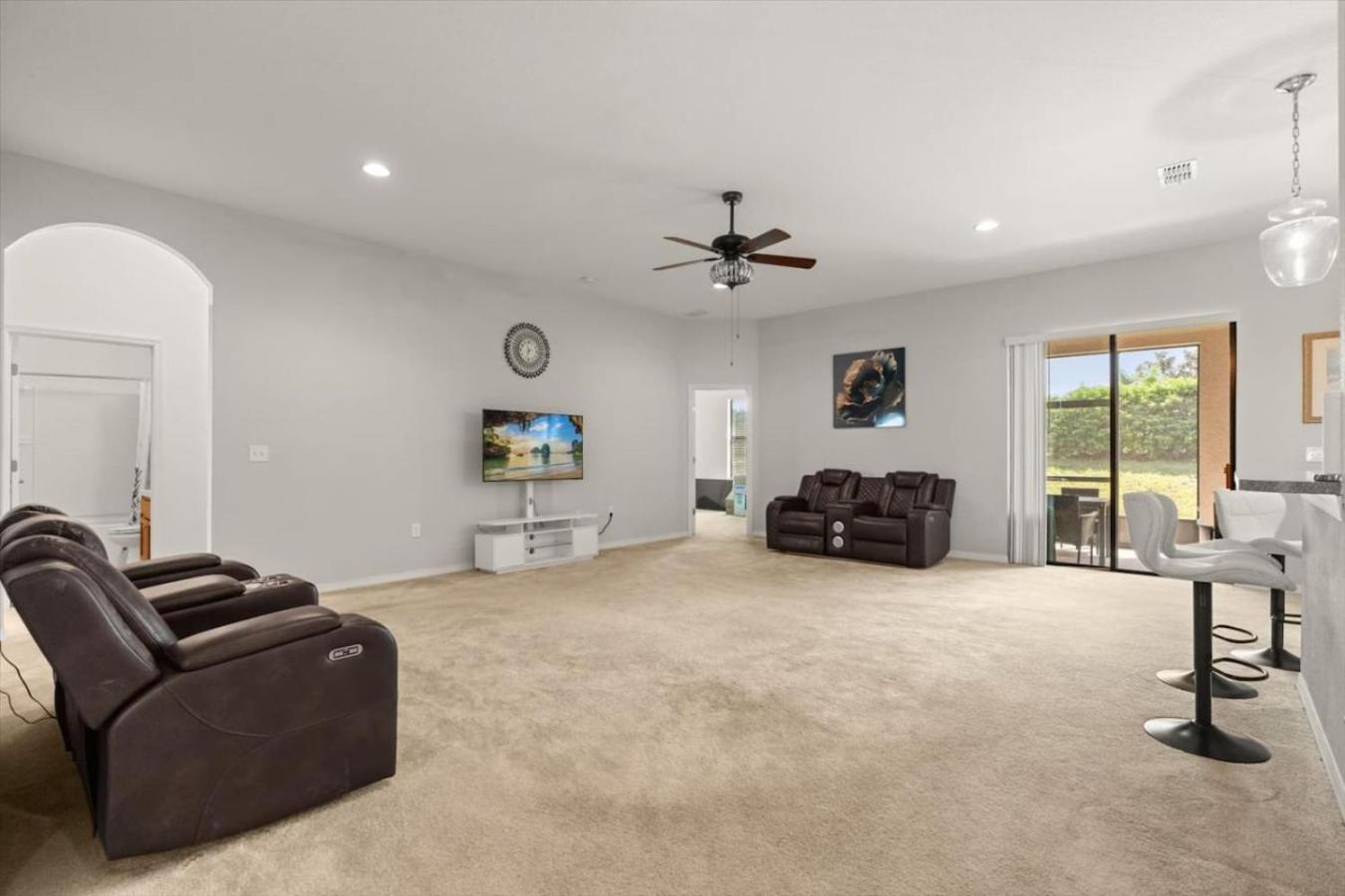 Family-Friendly 3BR Getaway Hot Tub Game Room Fun