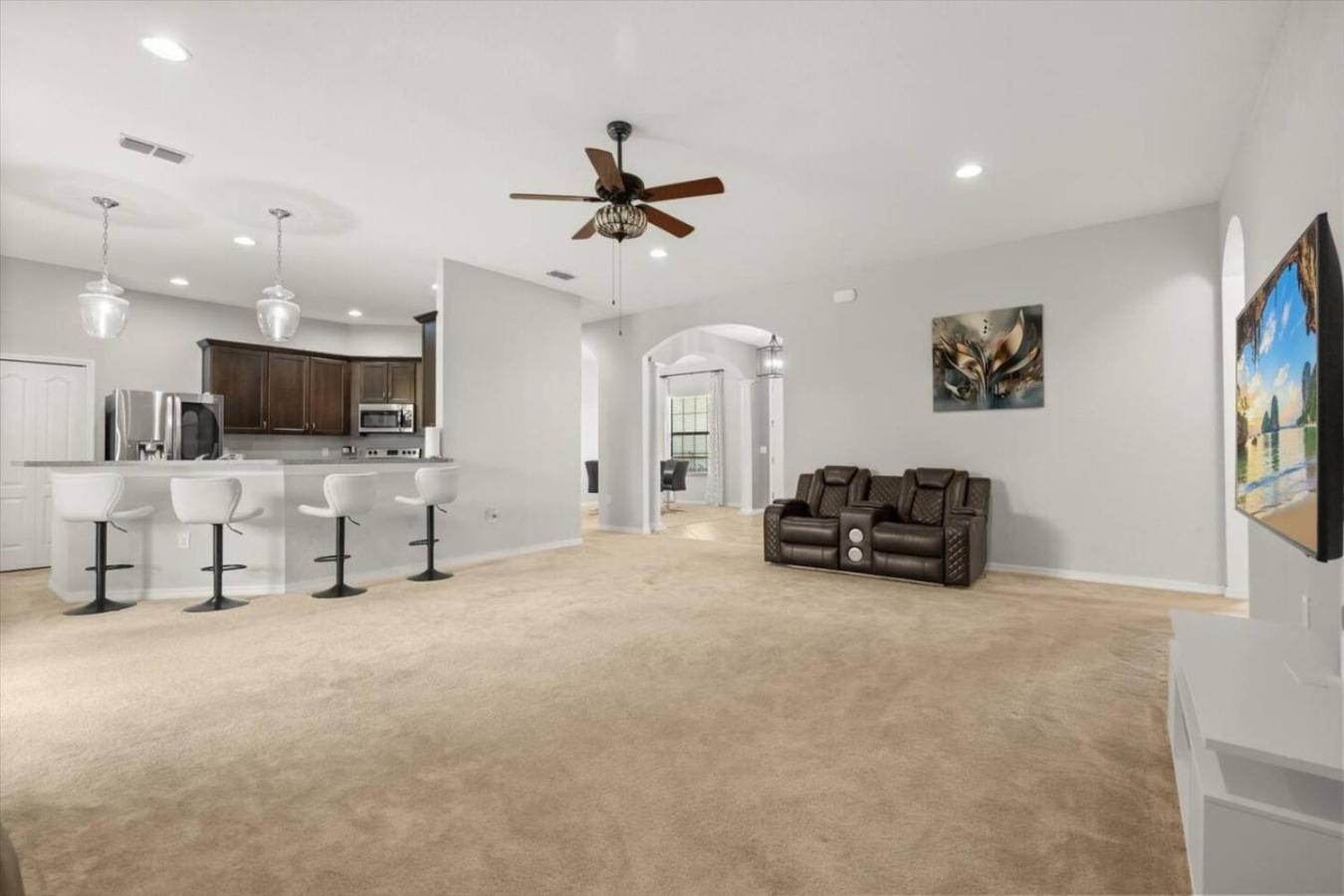Family-Friendly 3BR Getaway Hot Tub Game Room Fun