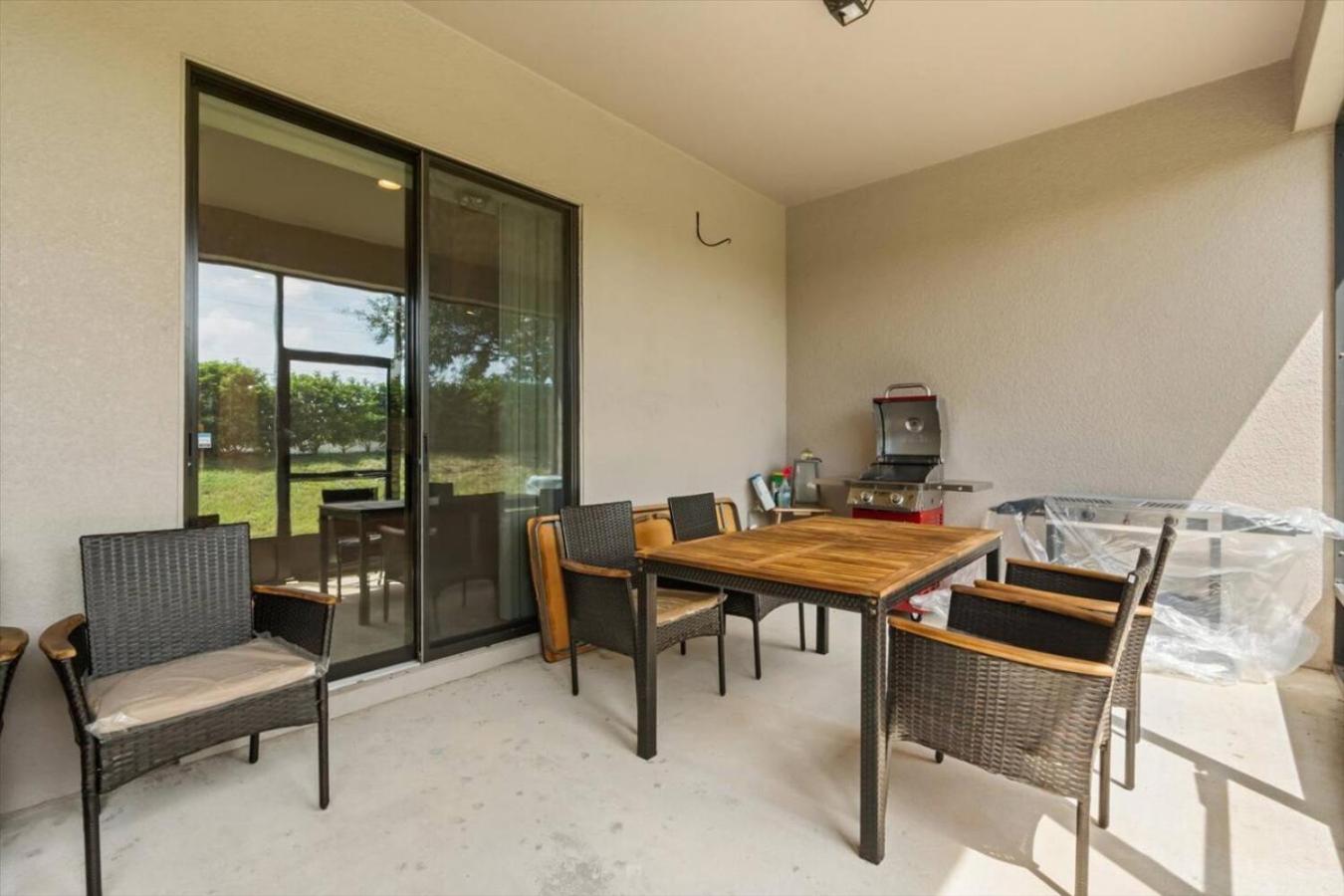 Family-Friendly 3BR Getaway Hot Tub Game Room Fun