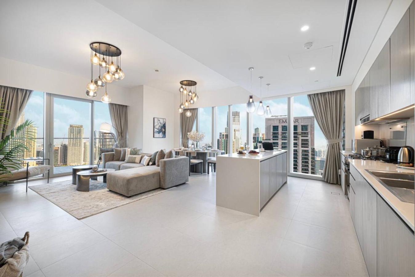 Luxury 4BR Burj View Steps from Dubai Mall