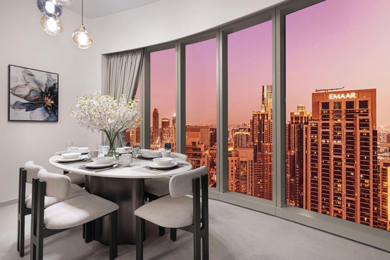 Luxury 4BR Burj View Steps from Dubai Mall