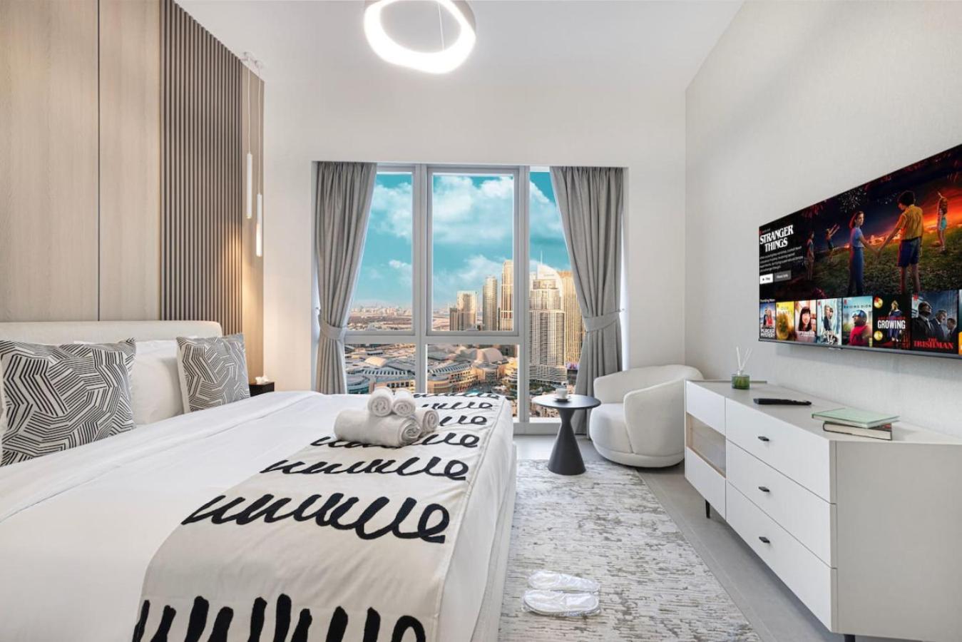 Luxury 4BR Burj View Steps from Dubai Mall