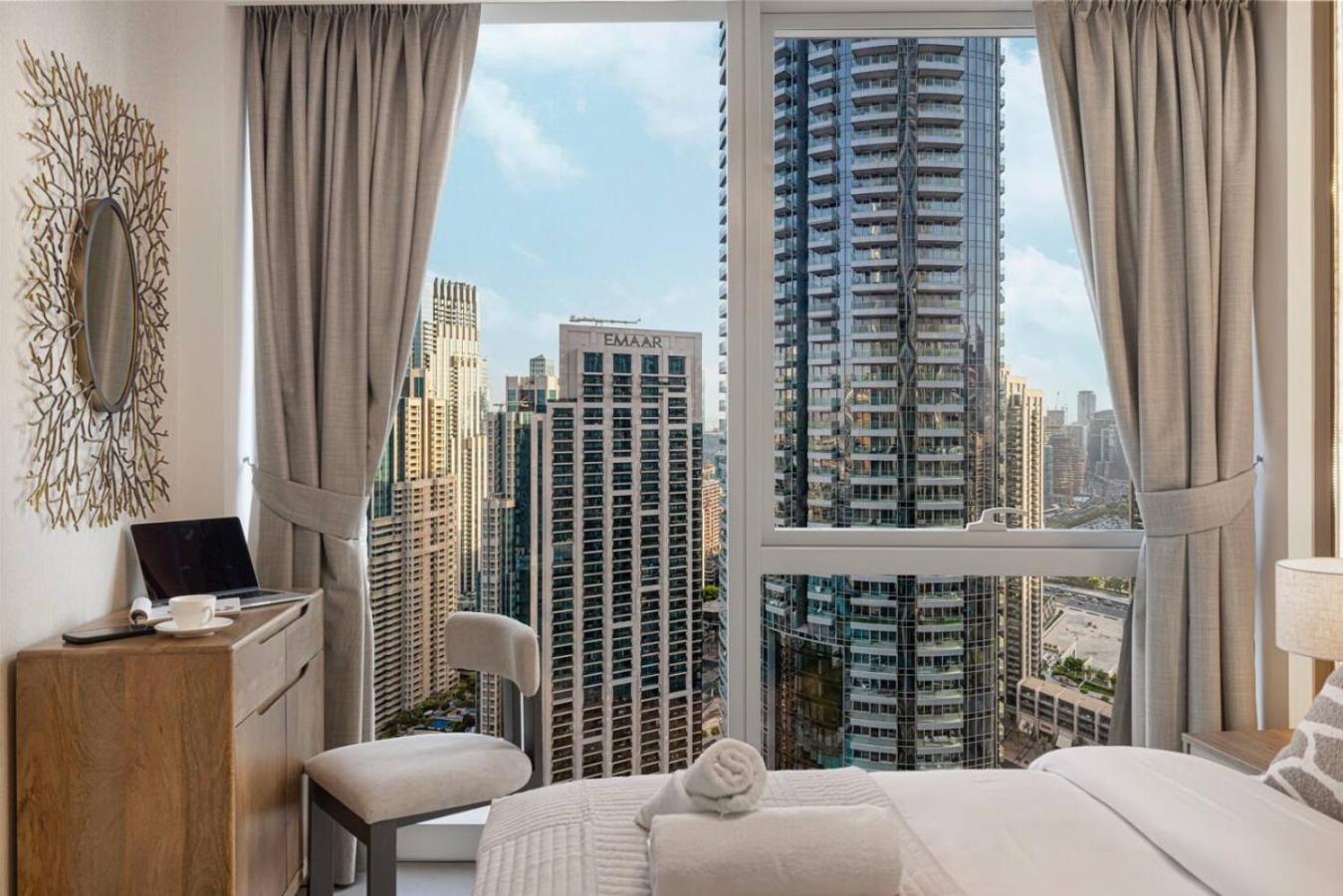 Luxury 4BR Burj View Steps from Dubai Mall