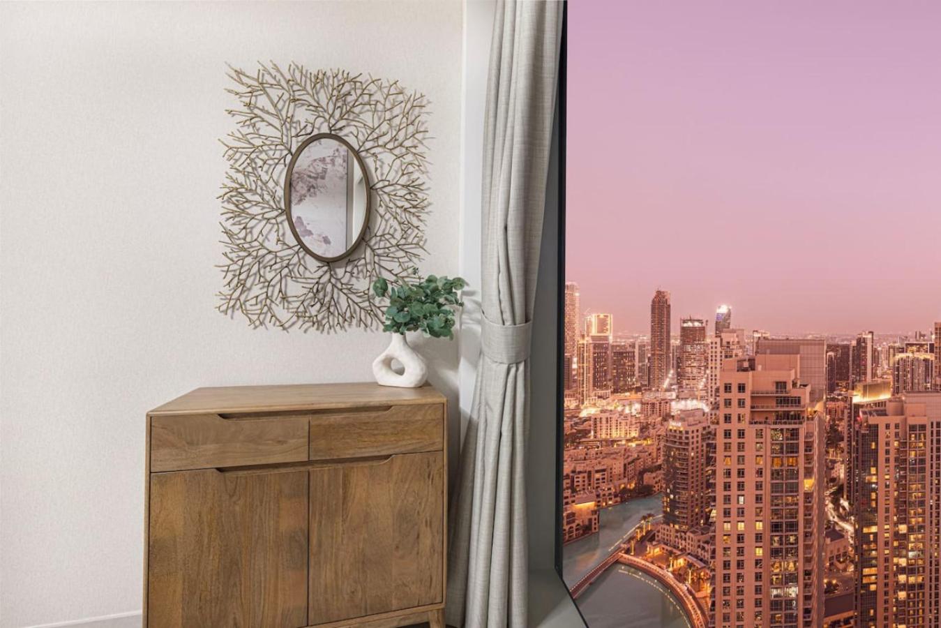 Luxury 4BR Burj View Steps from Dubai Mall