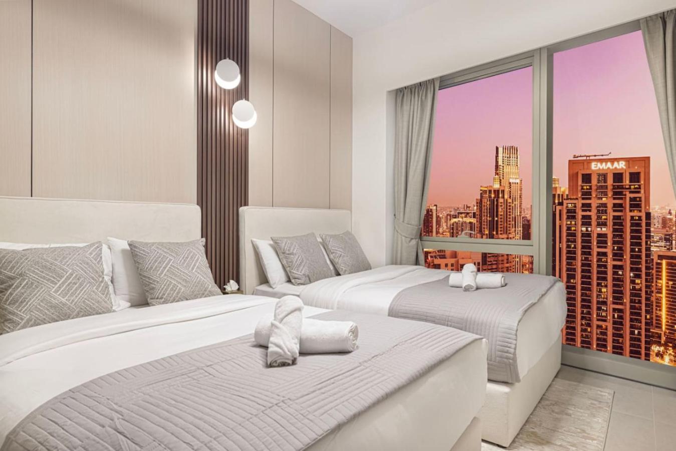 Luxury 4BR Burj View Steps from Dubai Mall