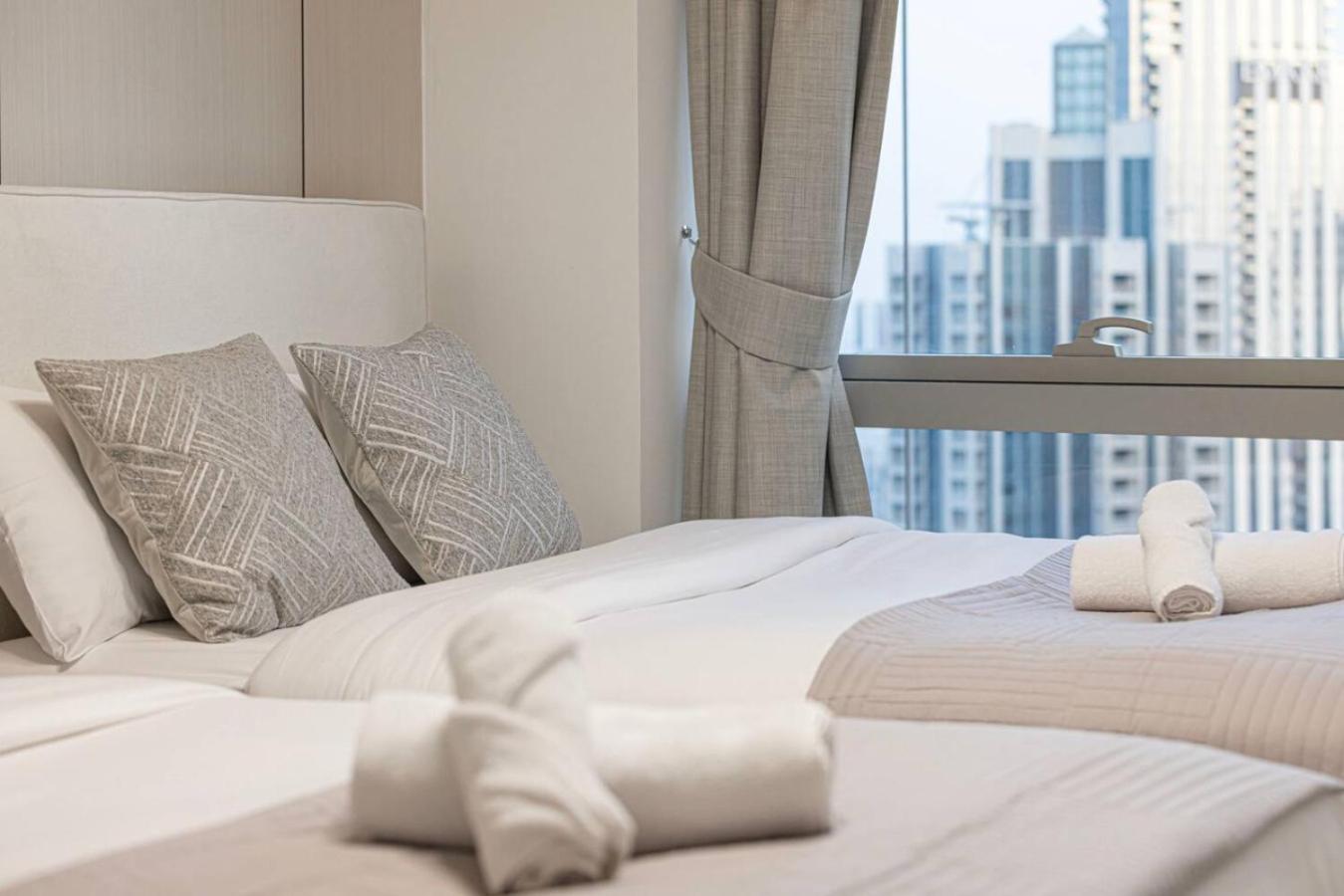 Luxury 4BR Burj View Steps from Dubai Mall