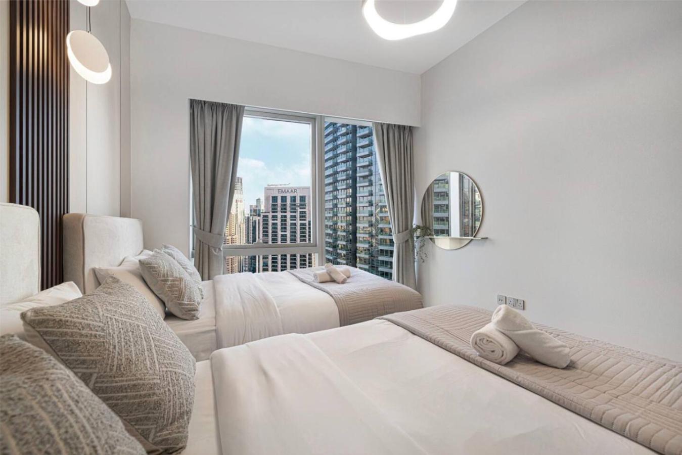 Luxury 4BR Burj View Steps from Dubai Mall