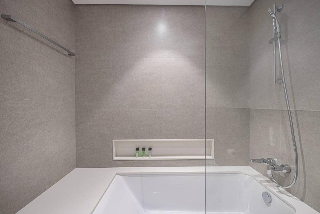 Luxury 4BR Burj View Steps from Dubai Mall