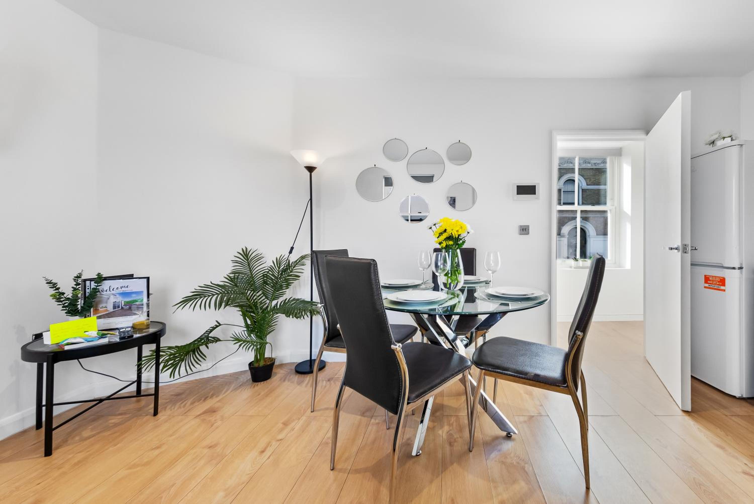 The Battersea Park Residences Private Rooftop - 10min SOHO & Oxford Street