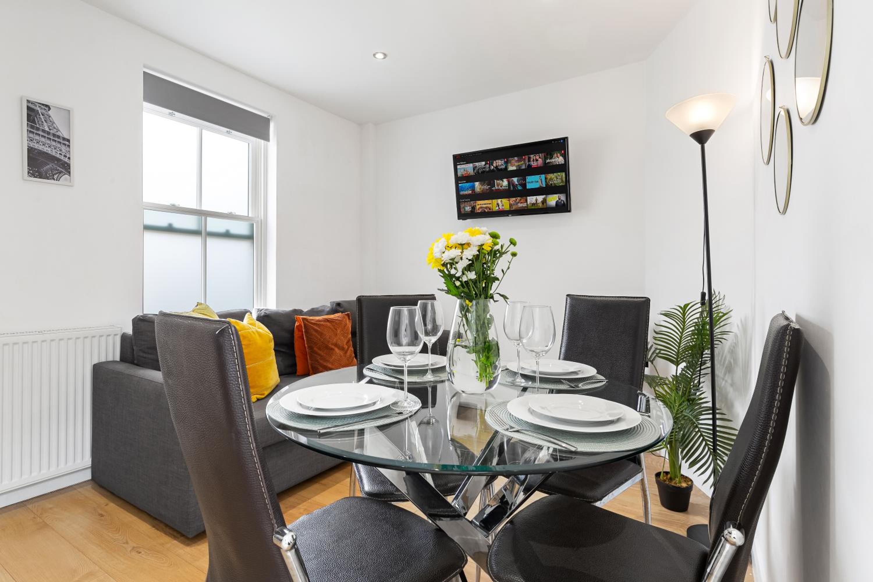 The Battersea Park Residences Private Rooftop - 10min SOHO & Oxford Street