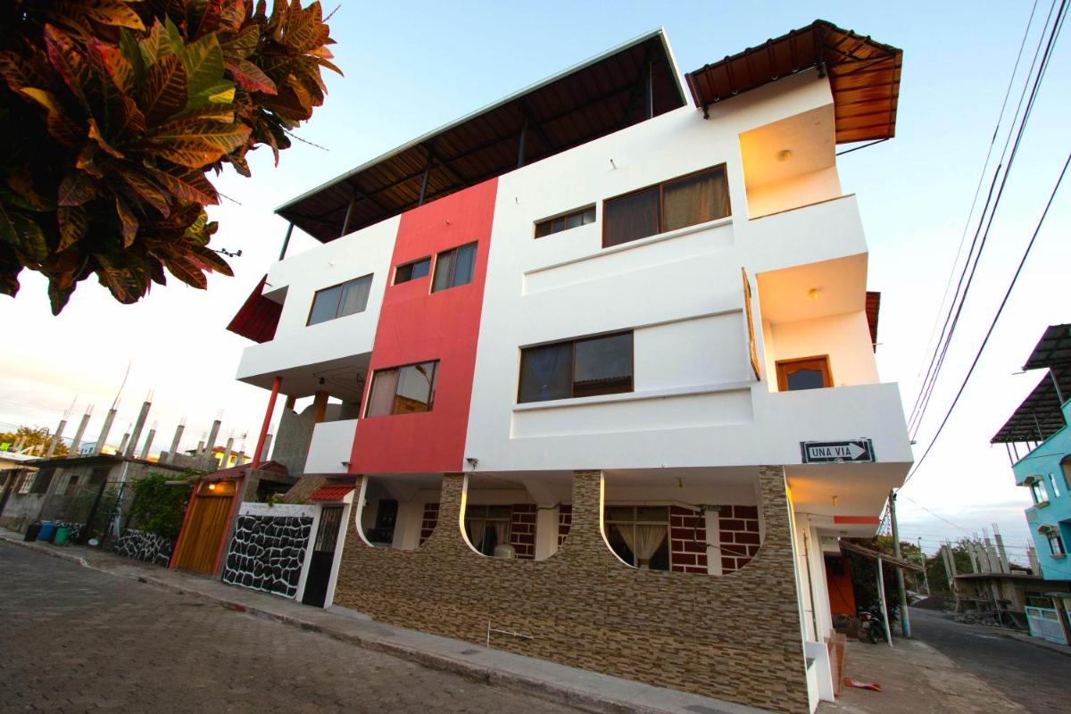 Hostal Tongo Reef view 3