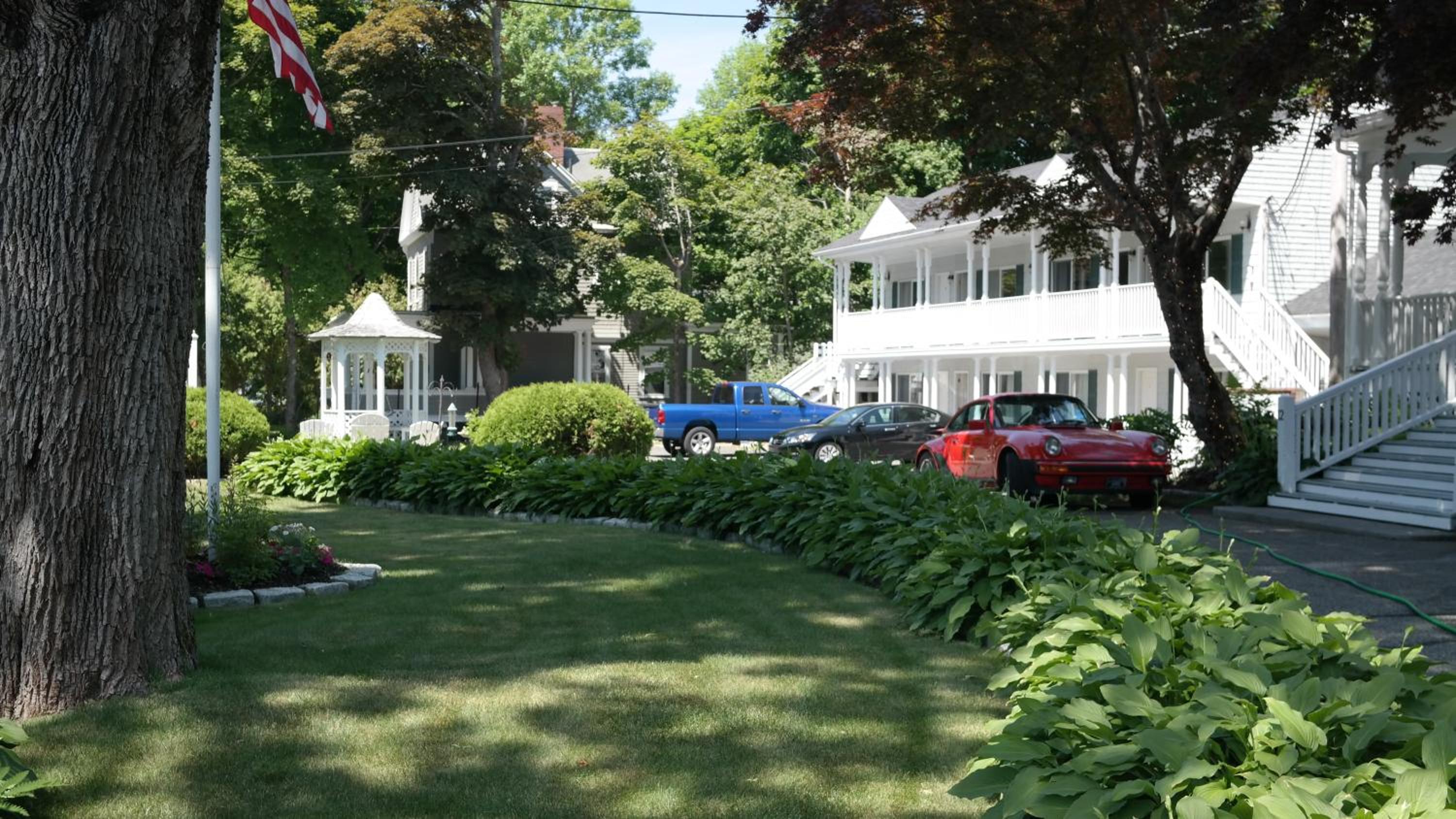 Moseley Cottage Inn and The Town Motel