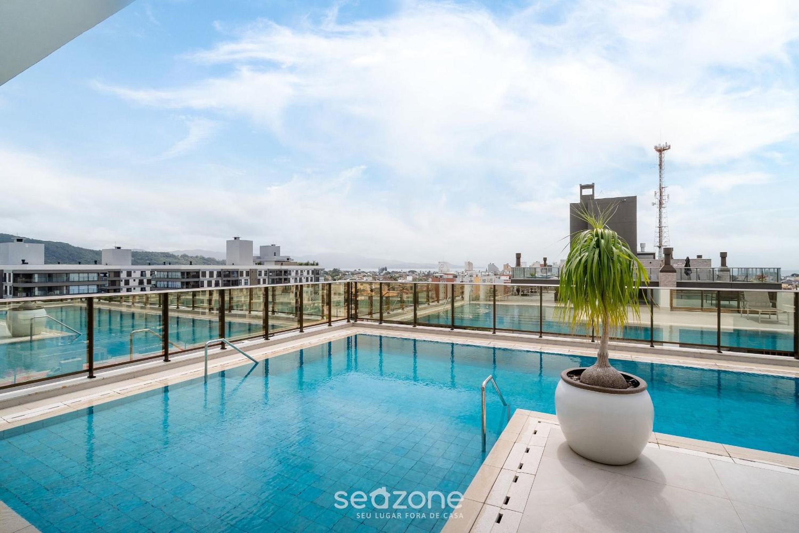 Apart w/ 2 Suites in Jurerê Internacional VVC0202