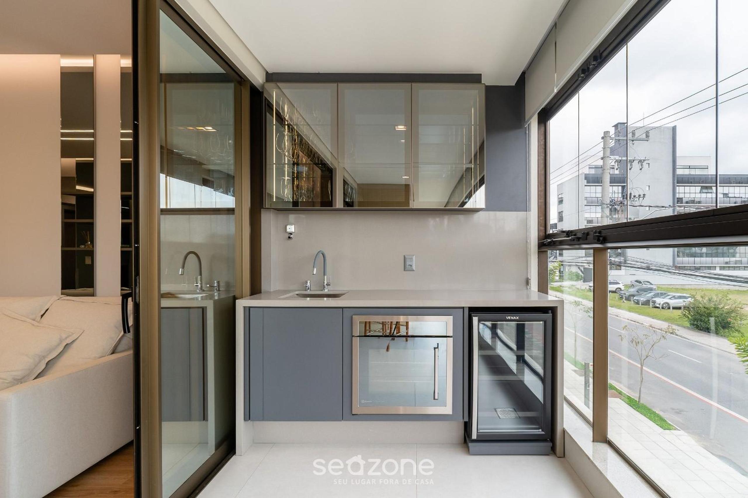 Apart w/ 2 Suites in Jurerê Internacional VVC0202