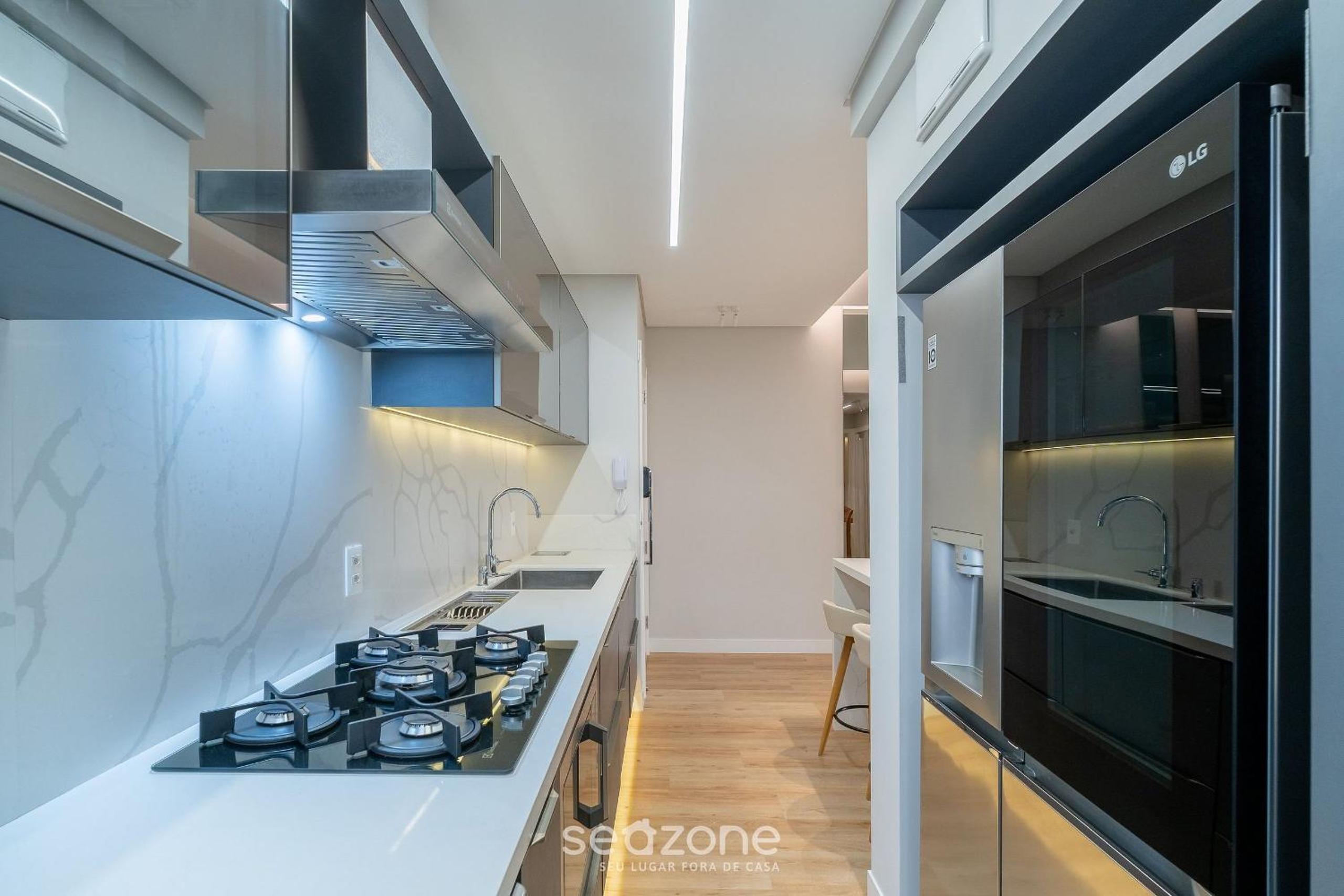Apart w/ 2 Suites in Jurerê Internacional VVC0202