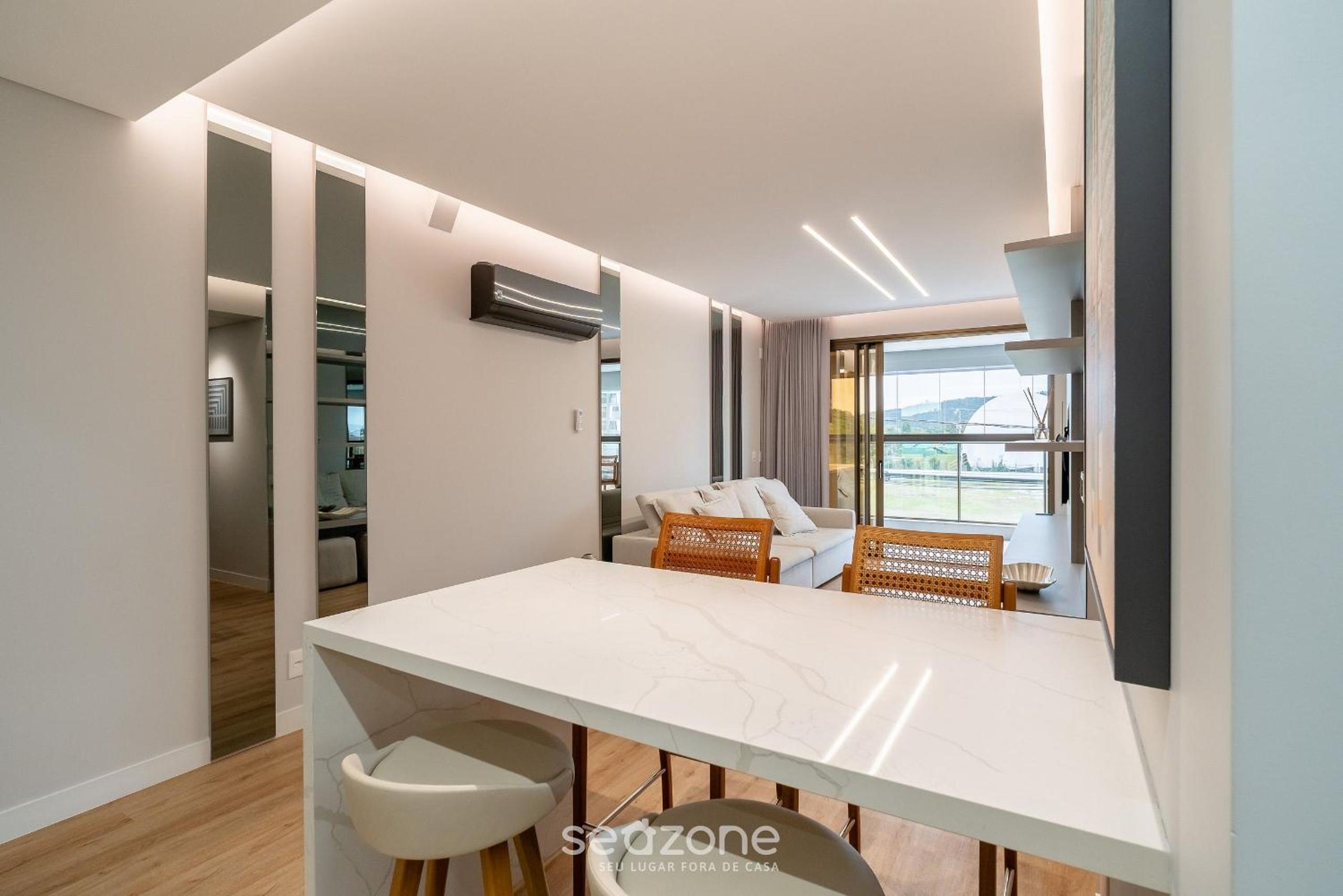 Apart w/ 2 Suites in Jurerê Internacional VVC0202