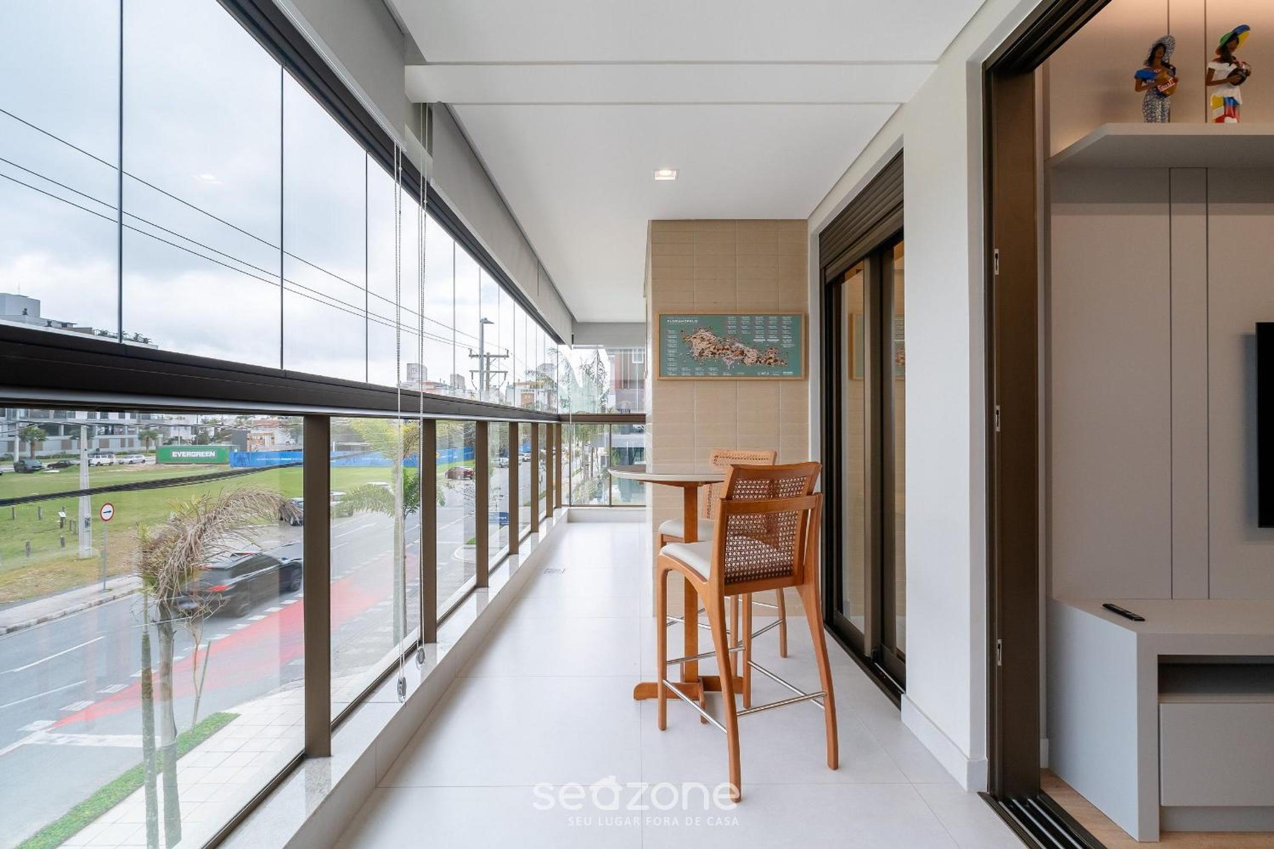 Apart w/ 2 Suites in Jurerê Internacional VVC0202
