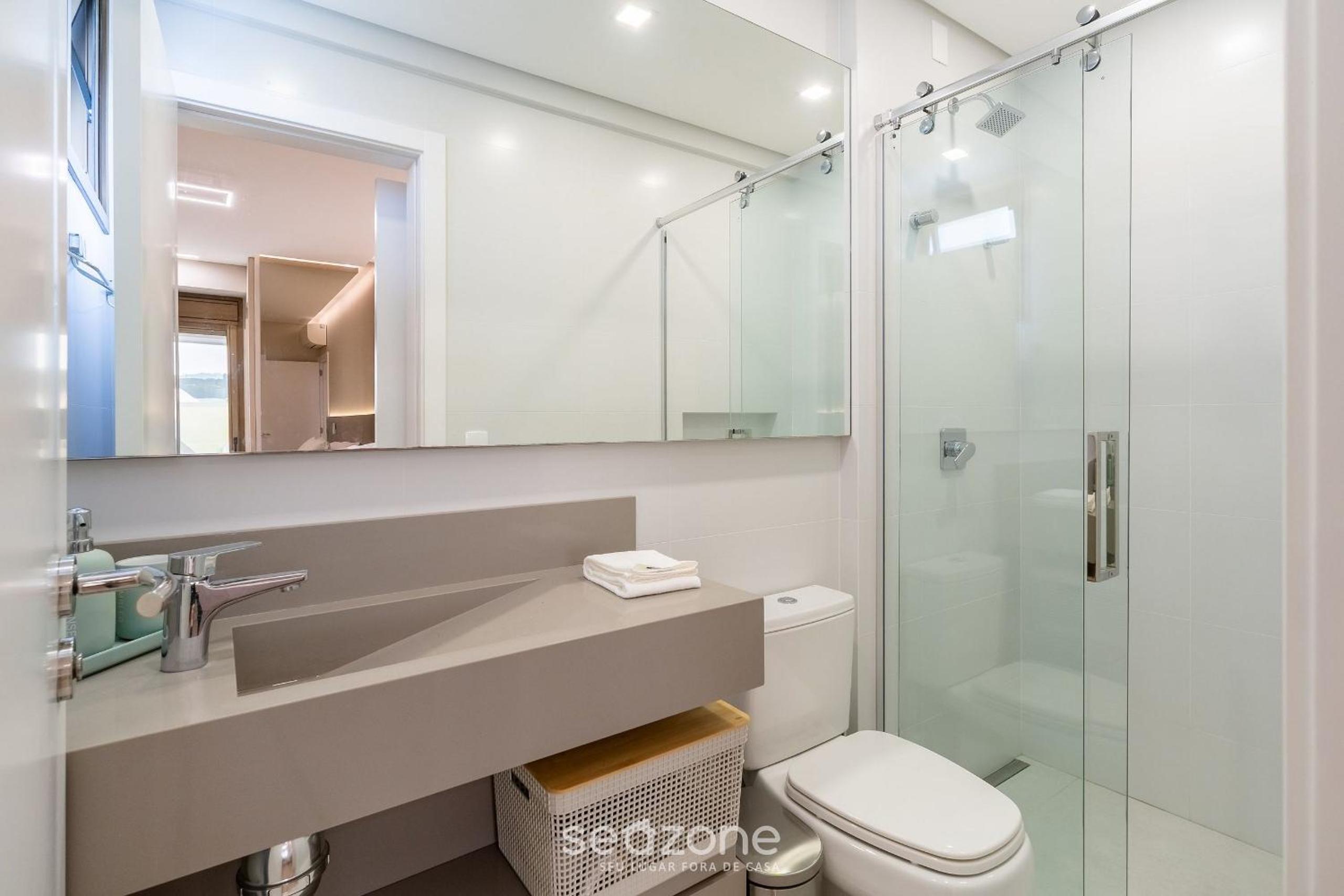 Apart w/ 2 Suites in Jurerê Internacional VVC0202