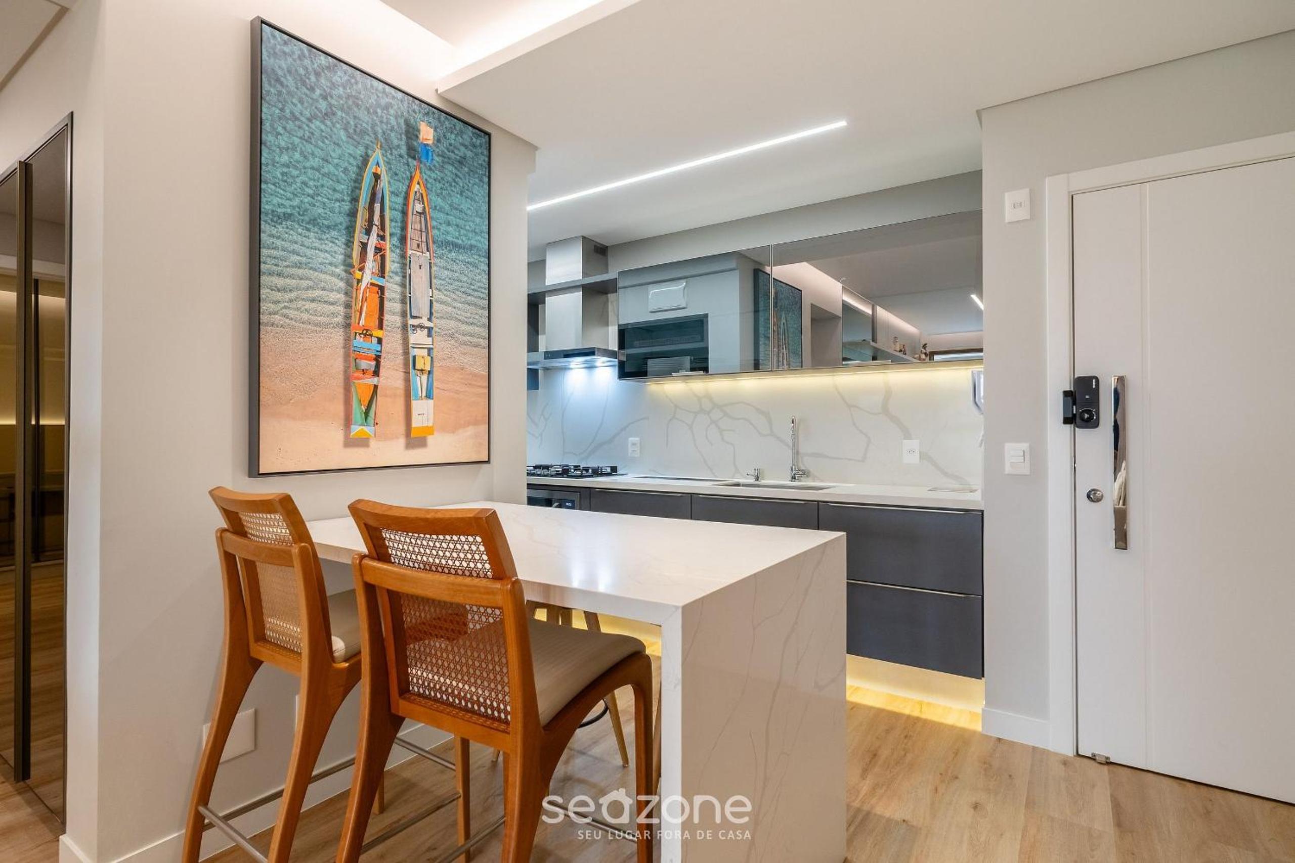 Apart w/ 2 Suites in Jurerê Internacional VVC0202
