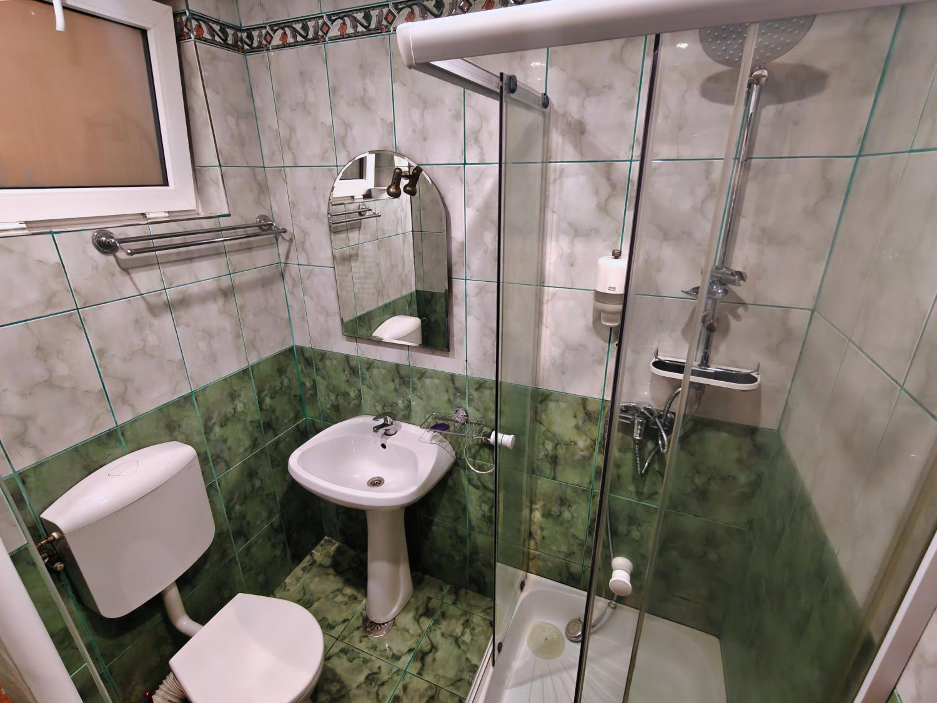Balcesti Design Apartments - Walk to Old Town - Pumo Properties