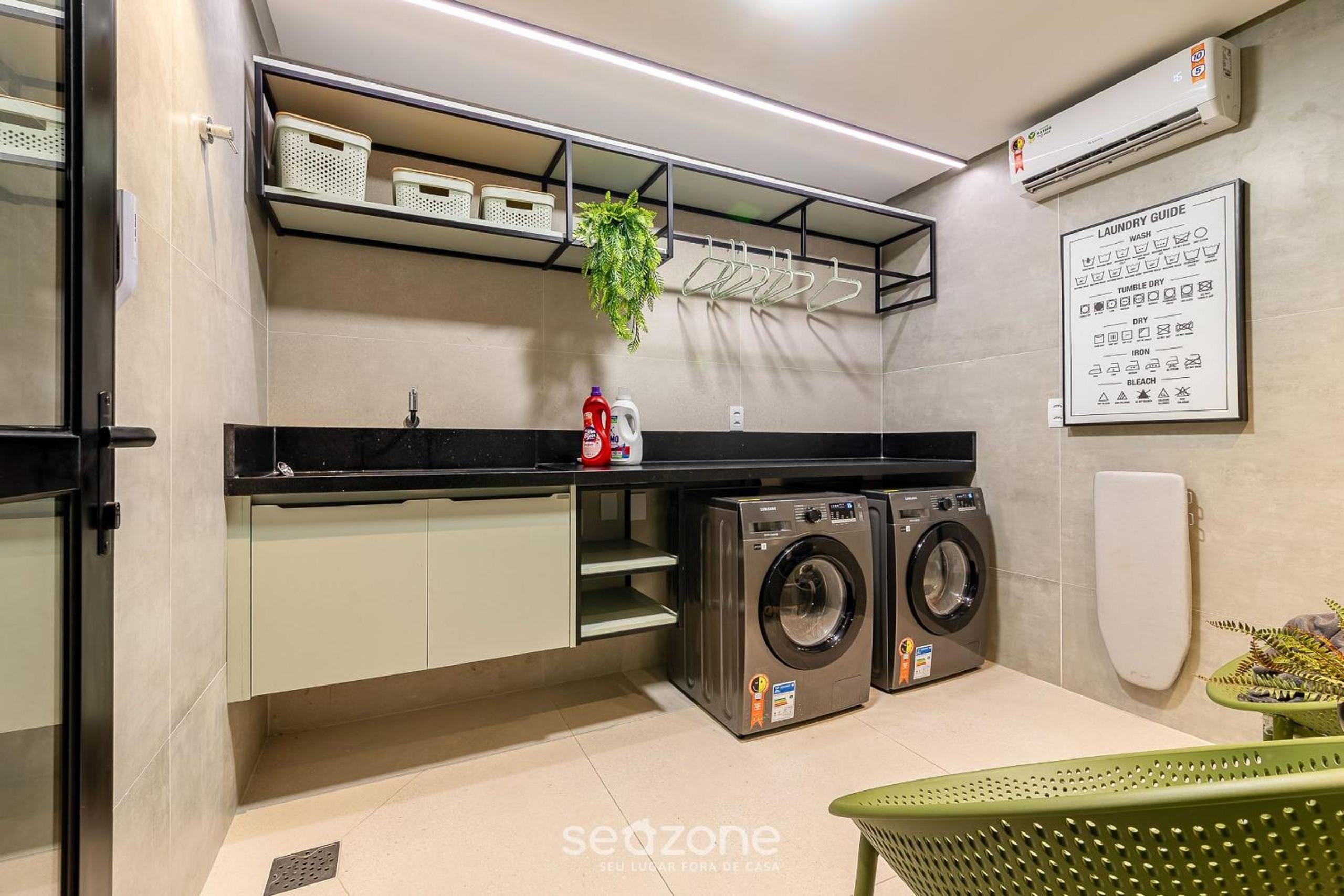 Stay with a pool and gym 350m from the beach in a prime location in Maceió - SLI