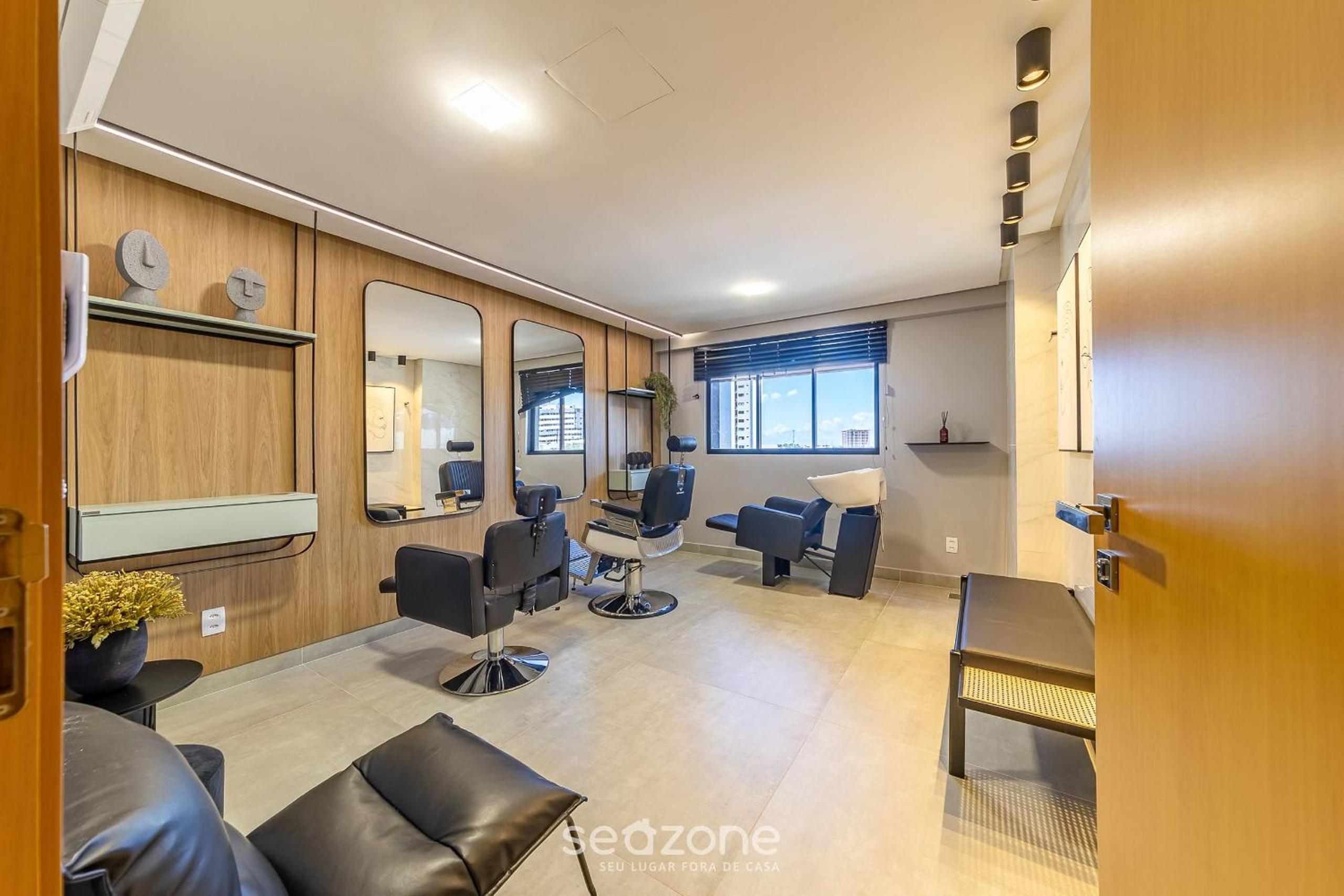Stay with a pool and gym 350m from the beach in a prime location in Maceió - SLI