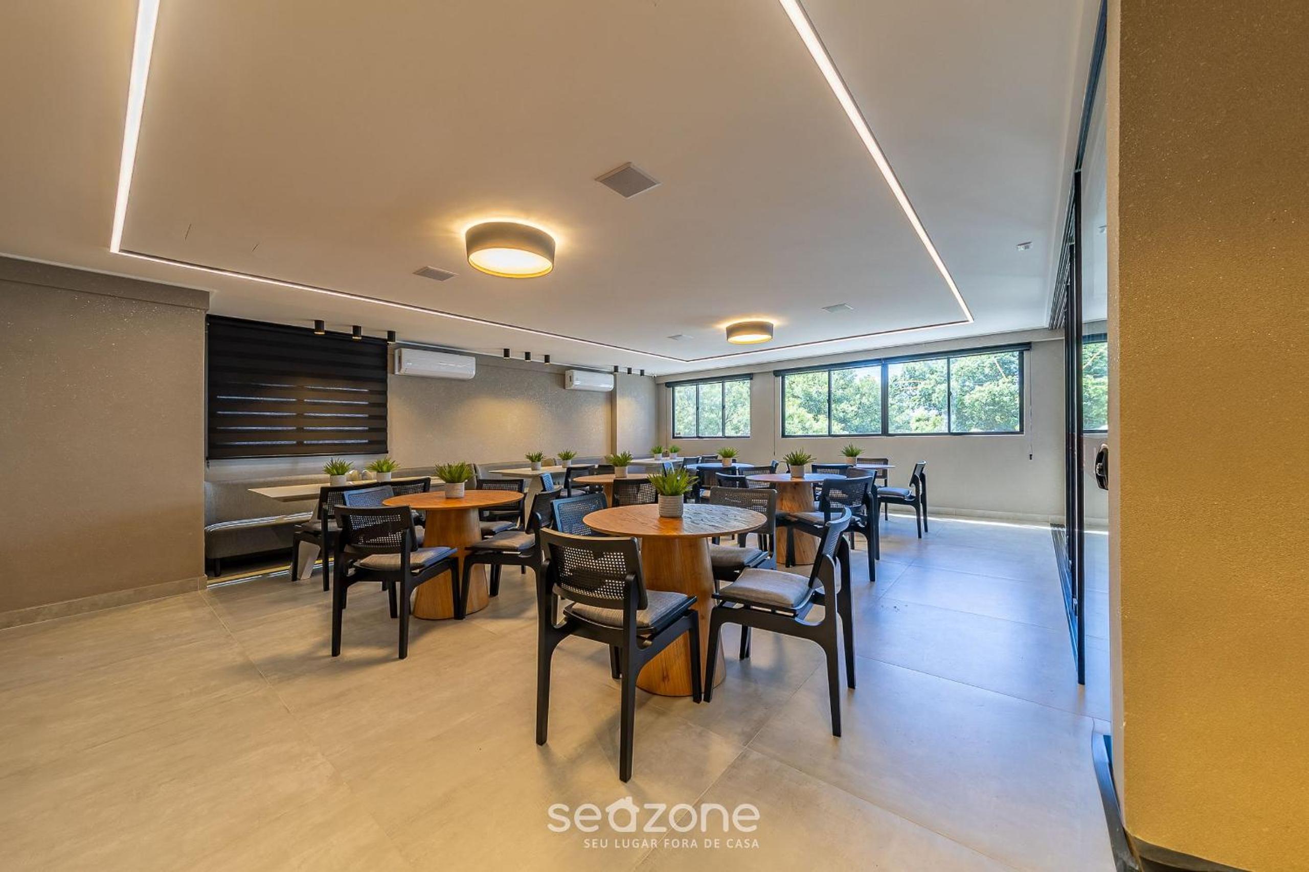 Stay with a pool and gym 350m from the beach in a prime location in Maceió - SLI