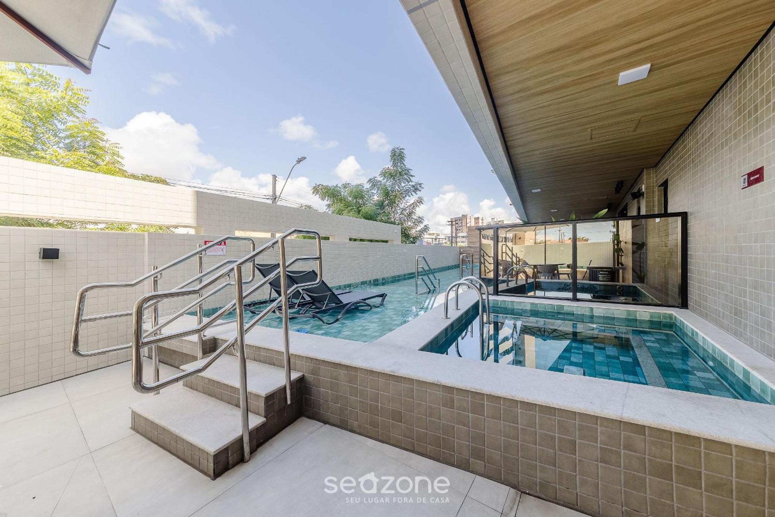 Stay with a pool and gym 350m from the beach in a prime location in Maceió - SLI
