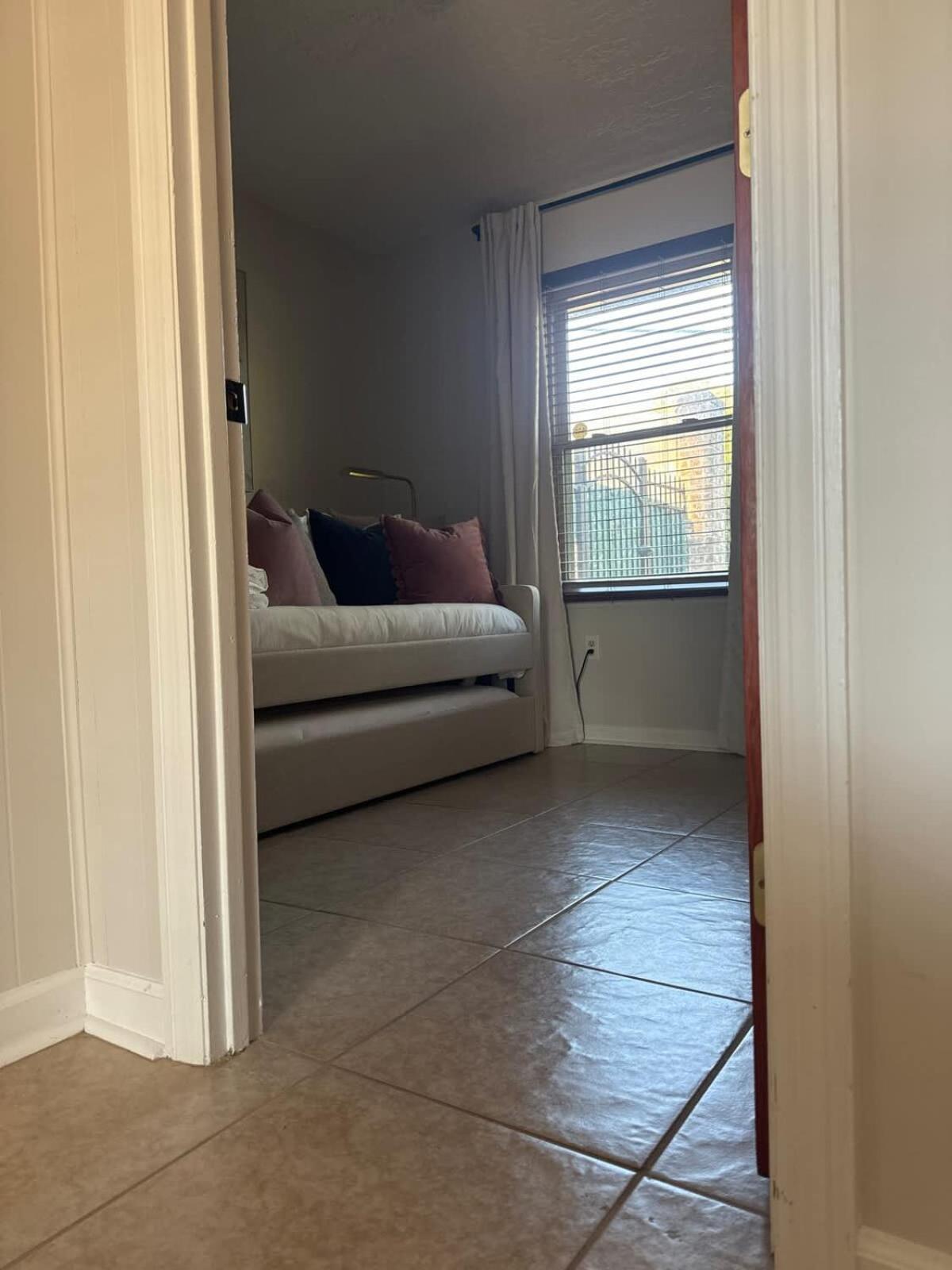 Spacious Family Home w Pool and Game-room Near Downtown and Beach