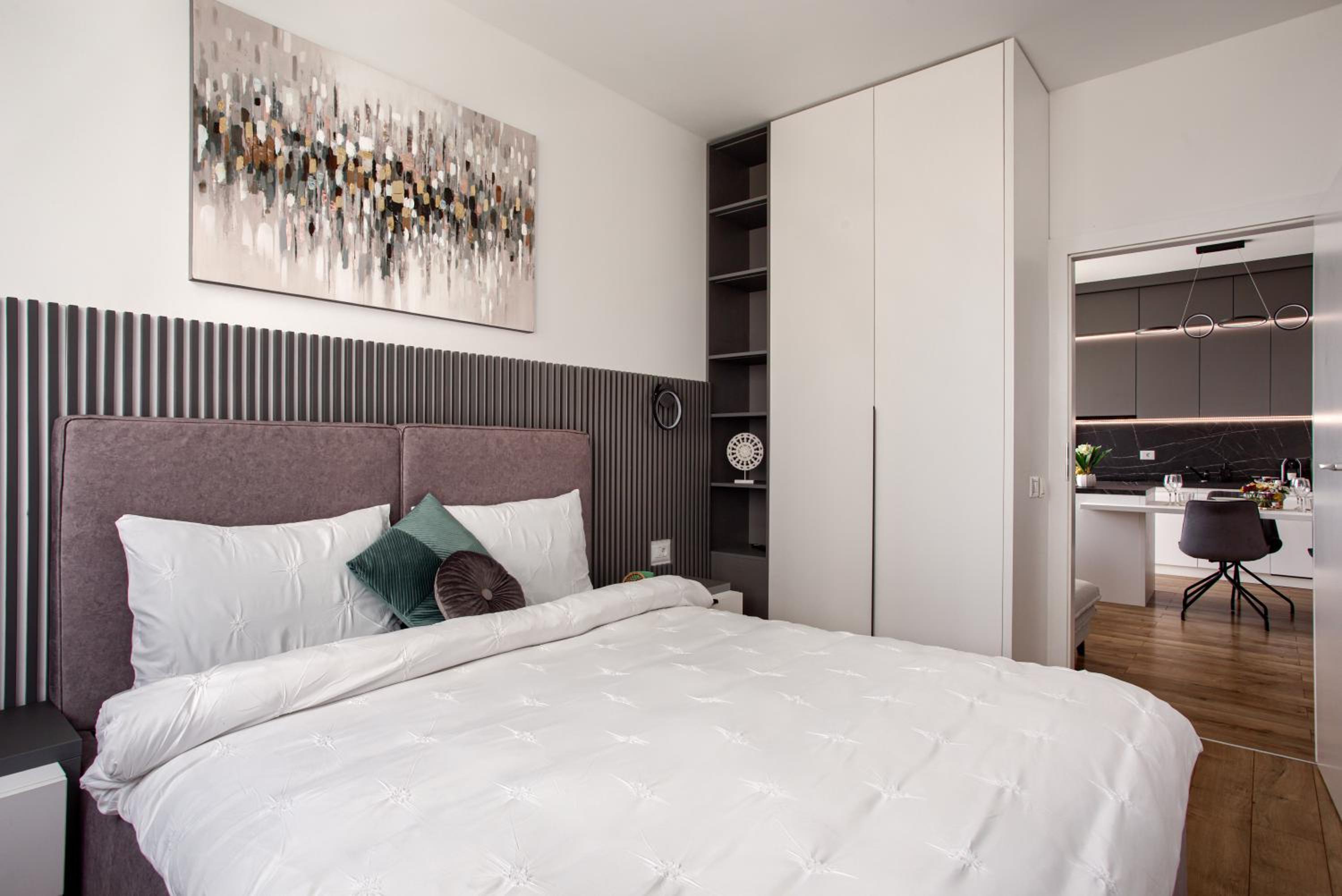 ARI Grand Black&White - 2BR with Terrace