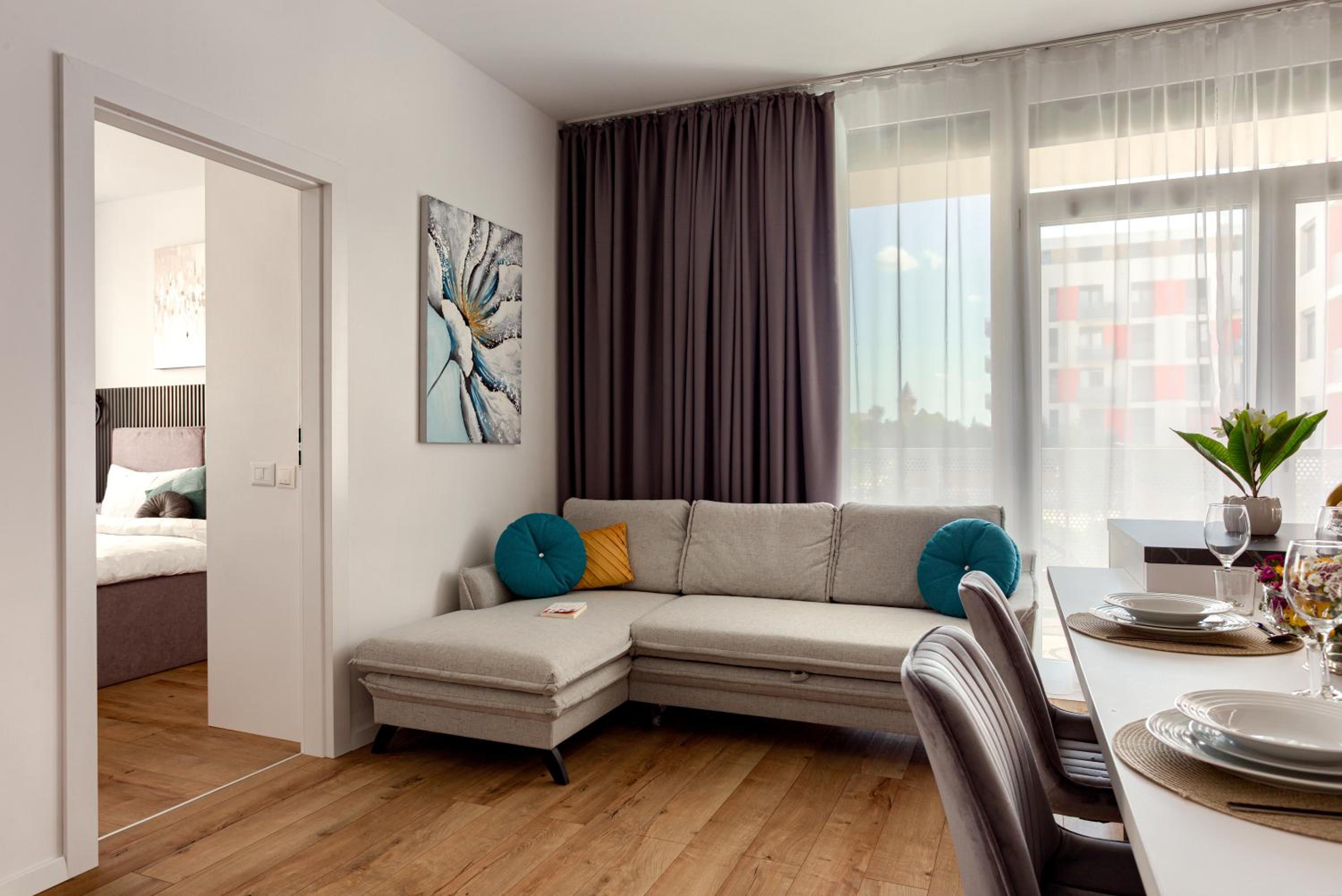 ARI Grand Black&White - 2BR with Terrace