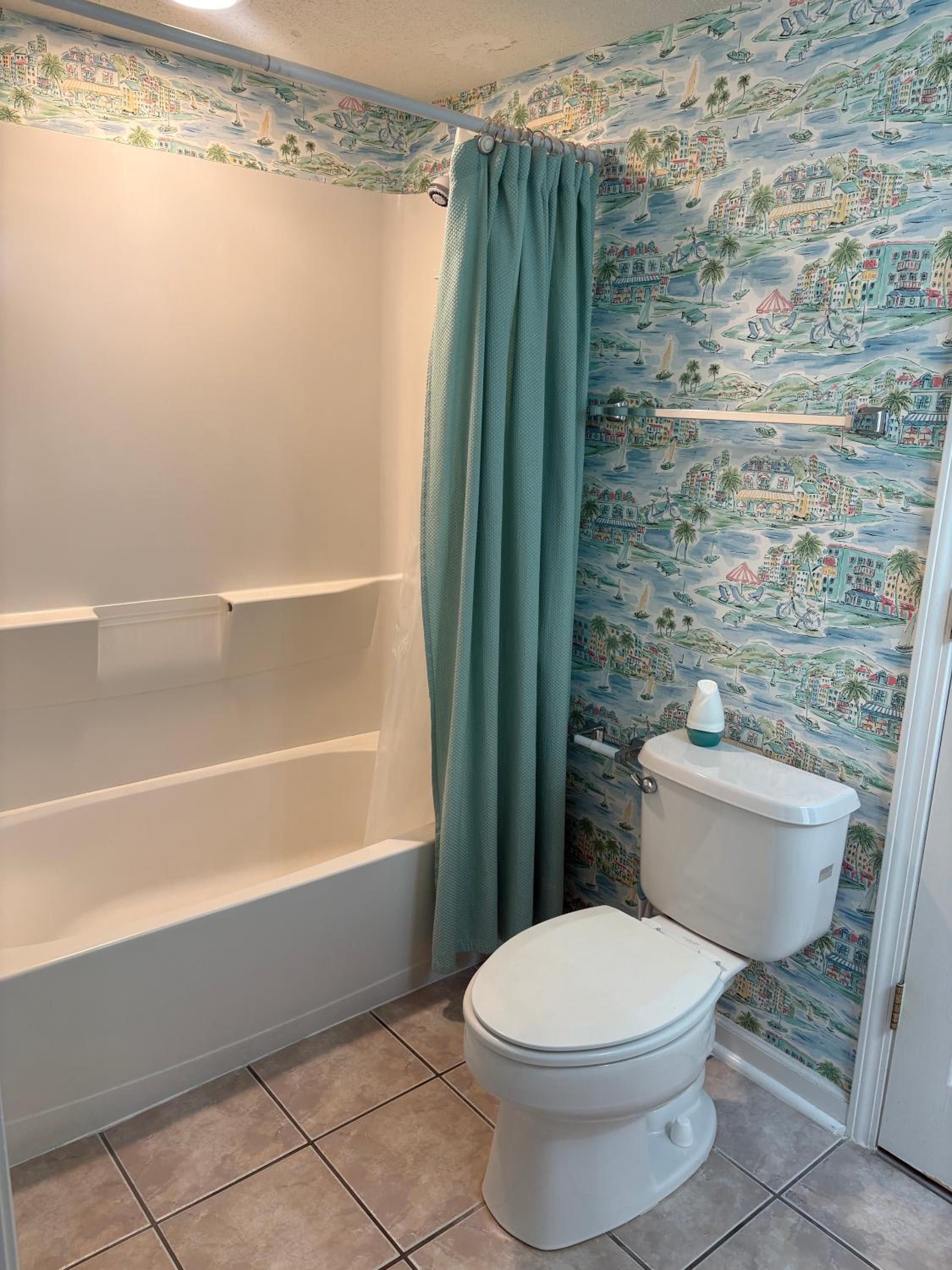 Ashworh 1001 Four Bedroom Condo Oceanfront 