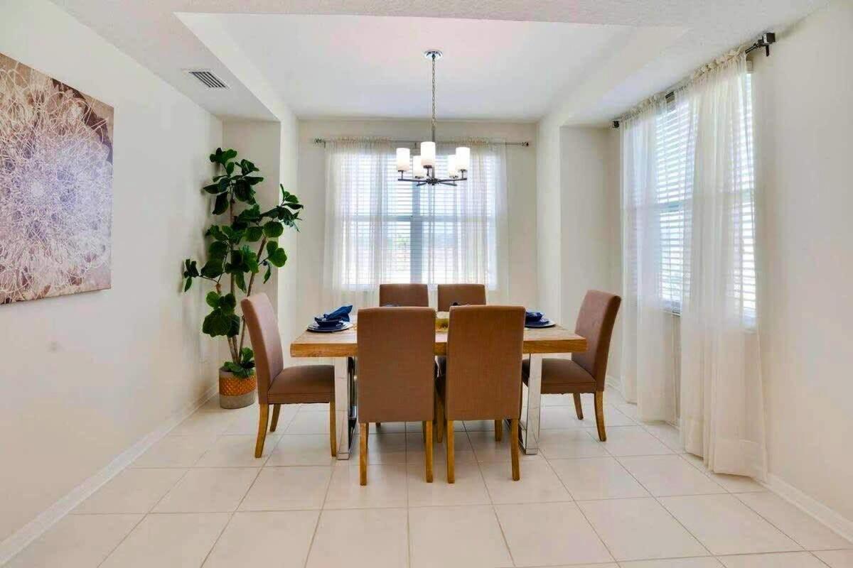 Lovely 2BR Codo with 2Clubhouses & Kids Splash Pad