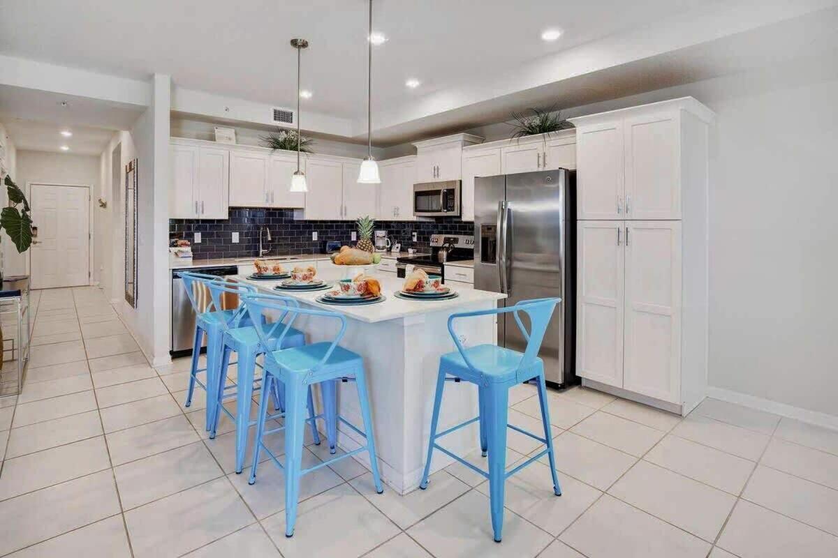 Lovely 2BR Codo with 2Clubhouses & Kids Splash Pad