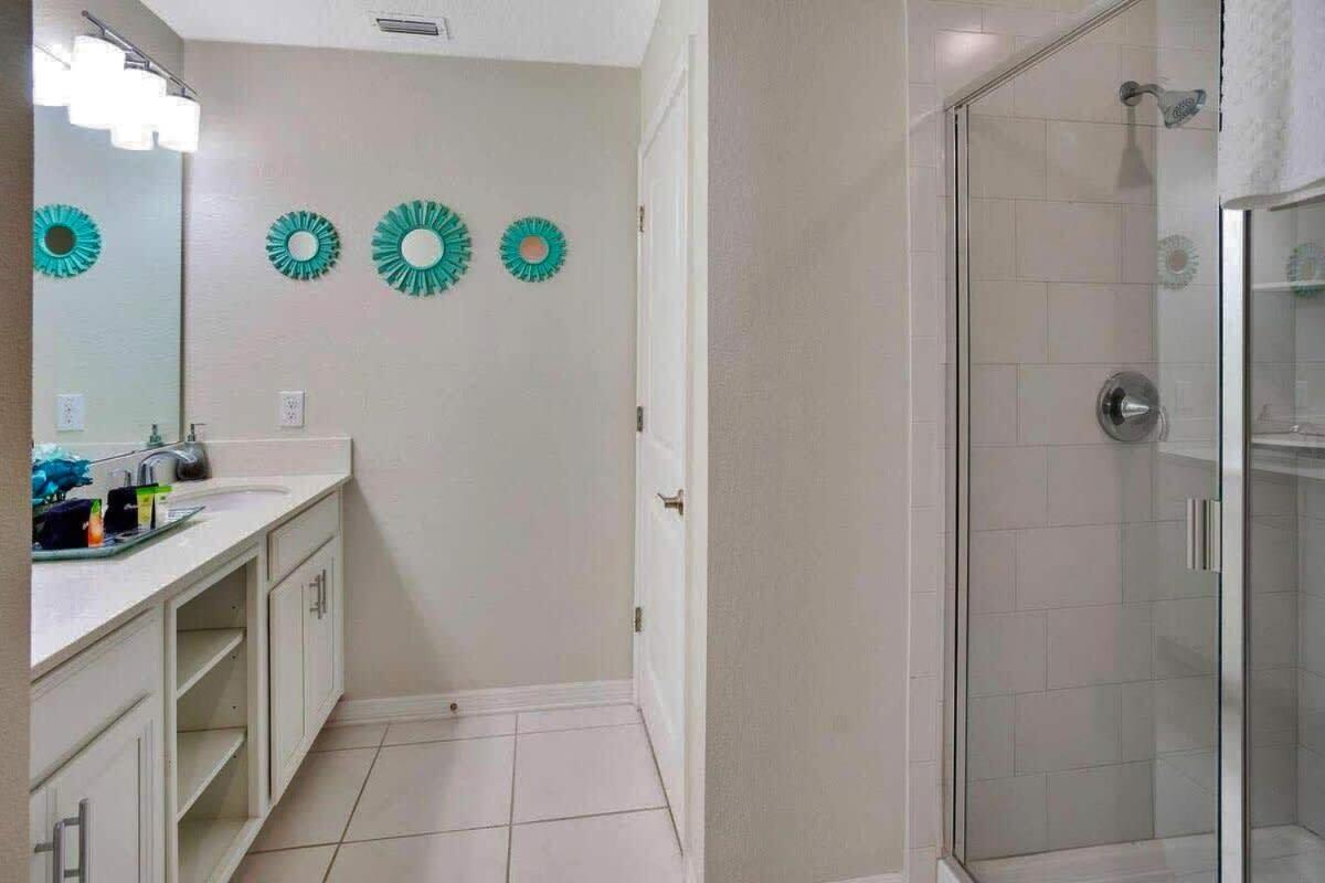 Lovely 2BR Codo with 2Clubhouses & Kids Splash Pad
