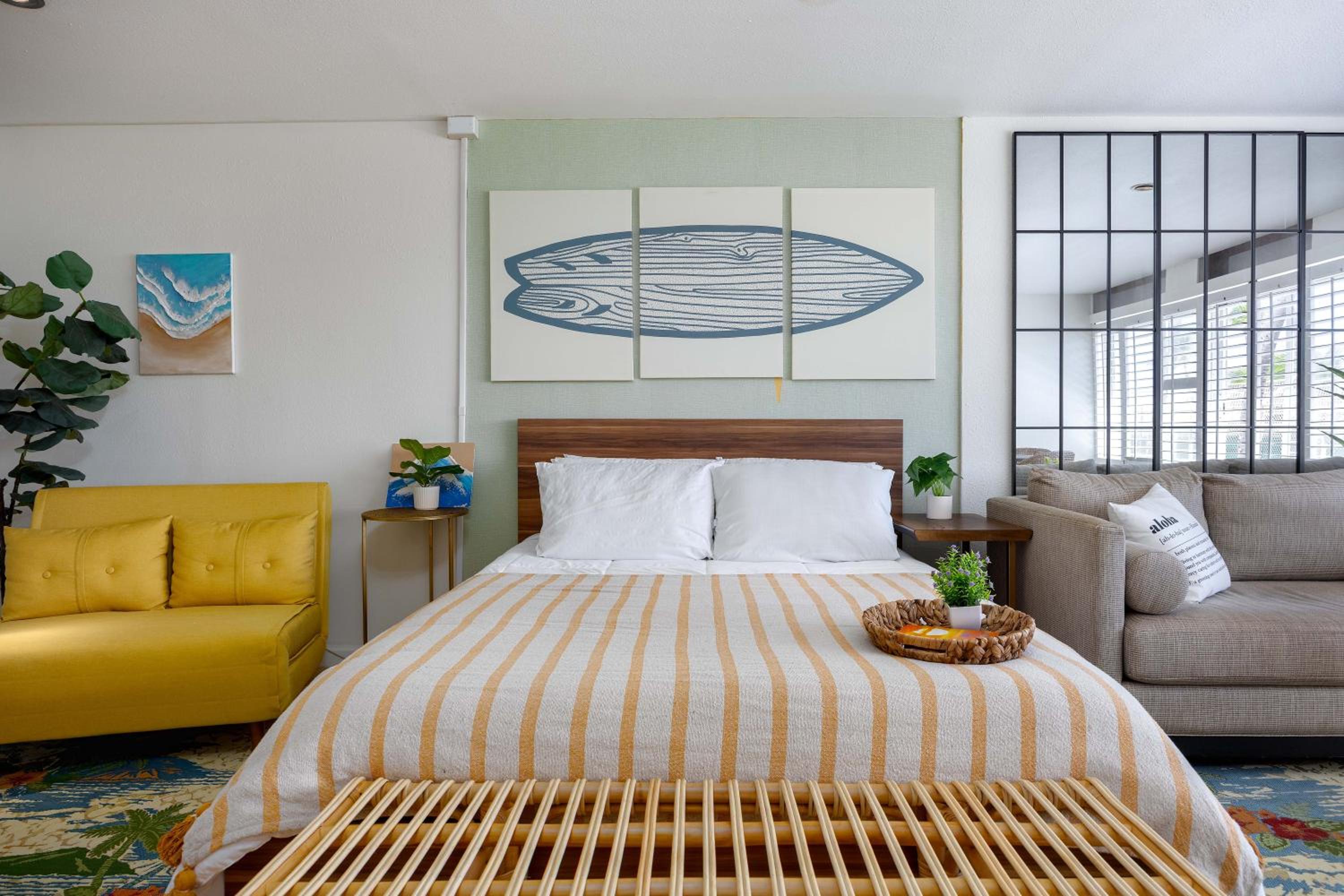 Colony Surf 208 condo