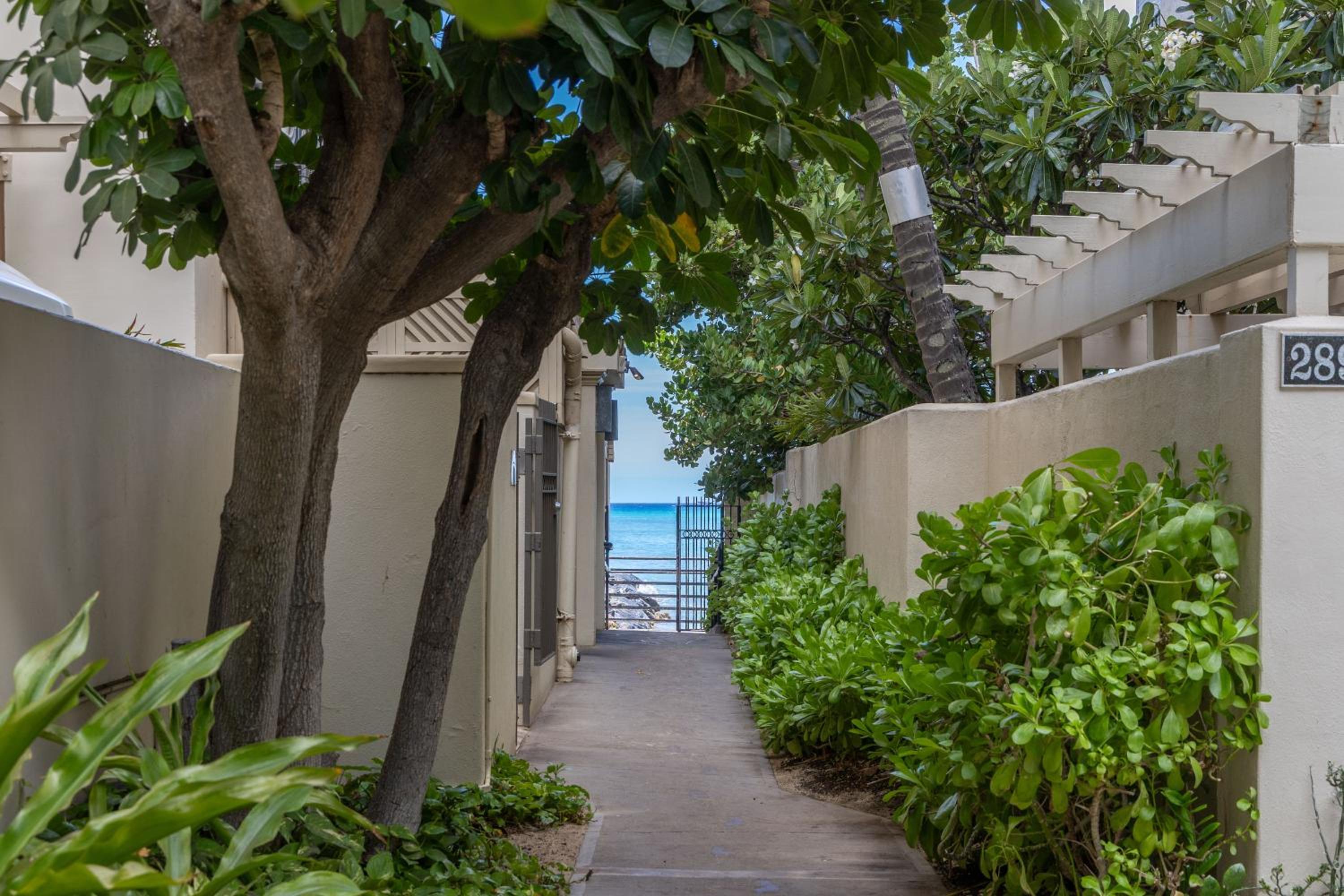 Colony Surf 208 condo