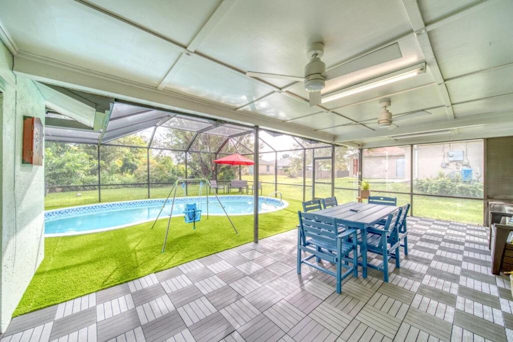 Kids- Friendly Stay in Cape! Heated Pool- Tesla charger & SPA
