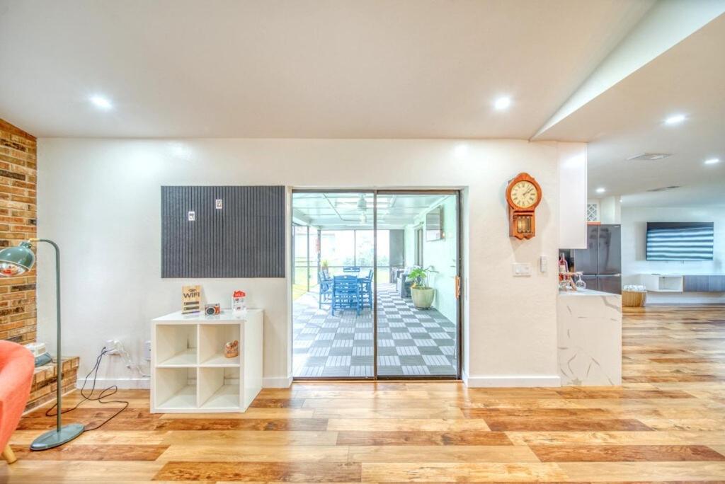 Kids- Friendly Stay in Cape! Heated Pool- Tesla charger & SPA