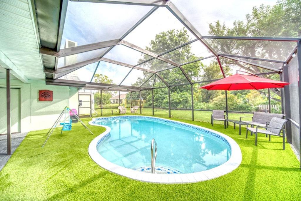 Kids- Friendly Stay in Cape! Heated Pool- Tesla charger & SPA