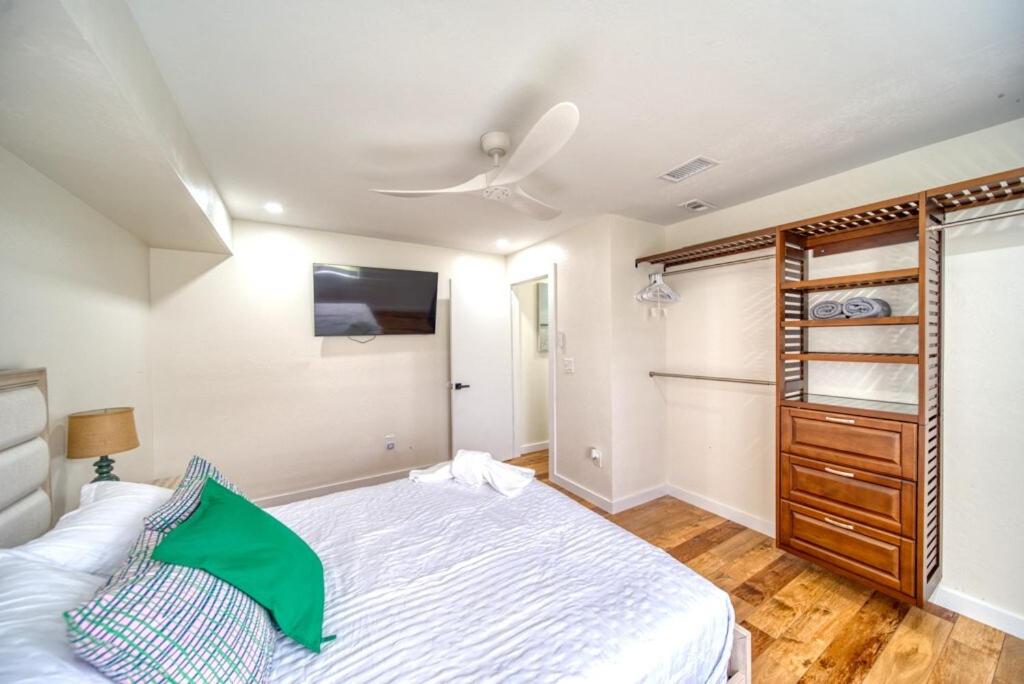 Kids- Friendly Stay in Cape! Heated Pool- Tesla charger & SPA