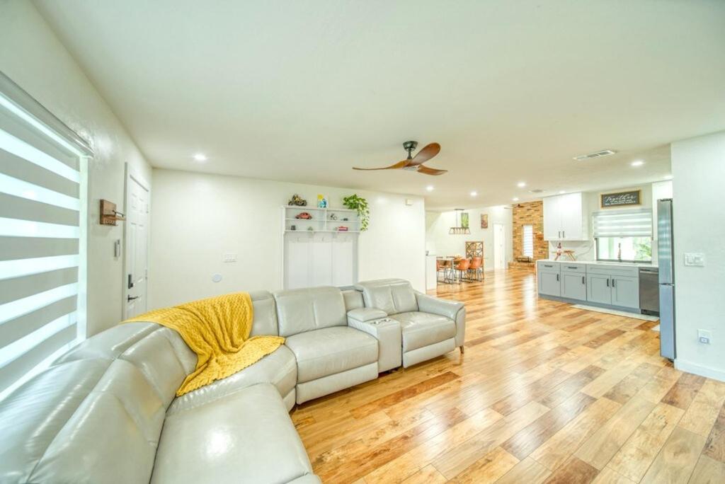 Kids- Friendly Stay in Cape! Heated Pool- Tesla charger & SPA