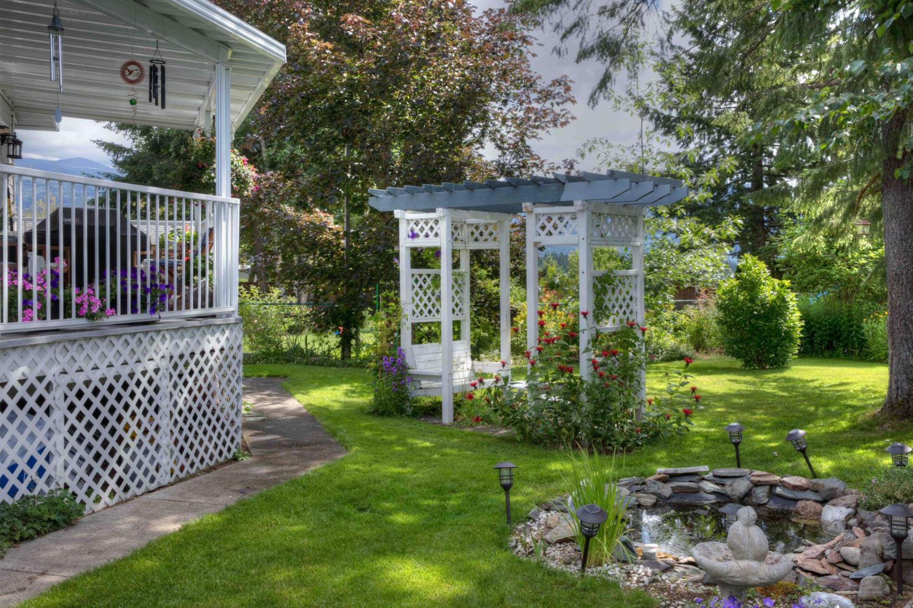 Hummingbird Bed and Breakfast
