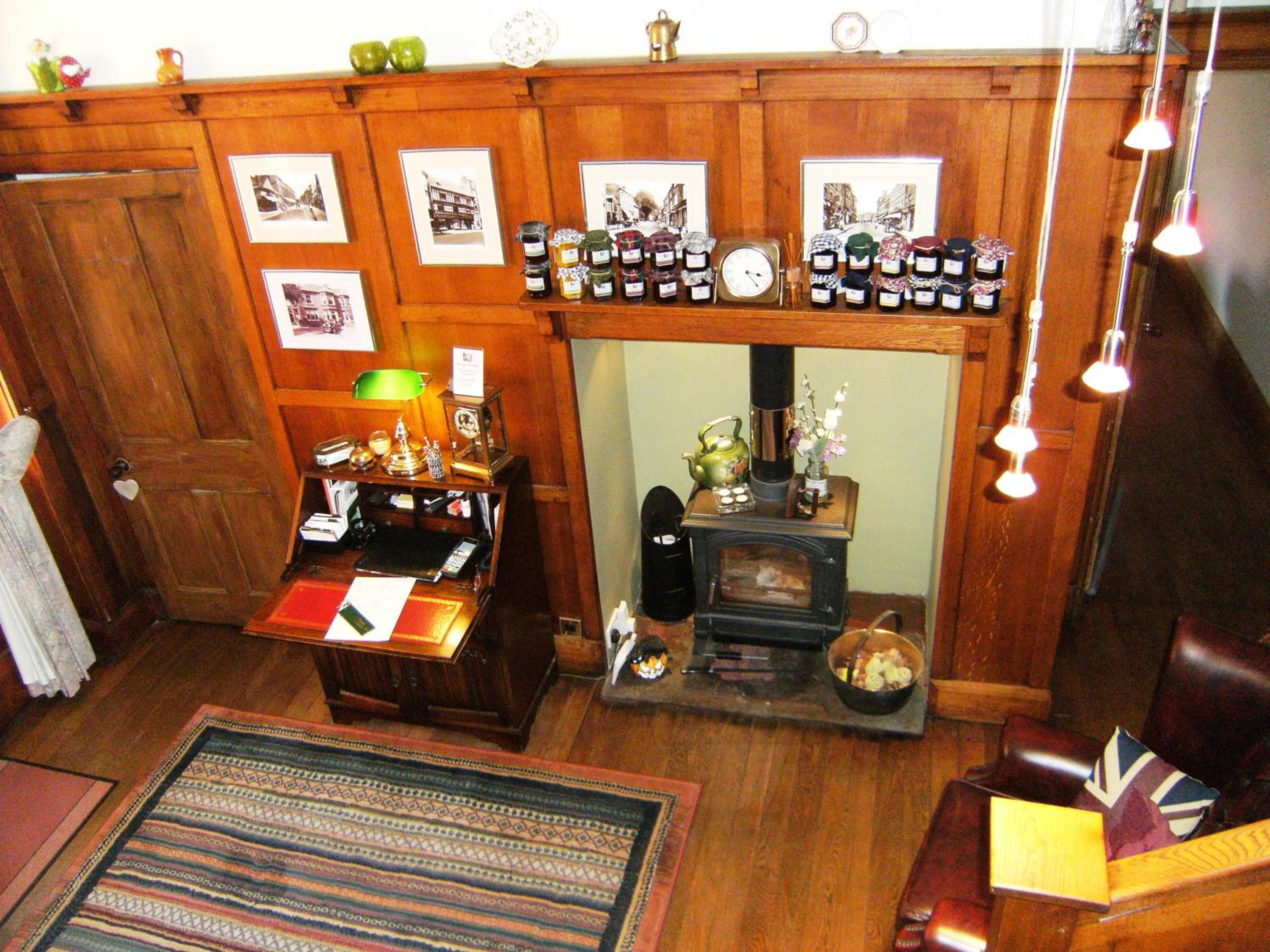 Photo 6