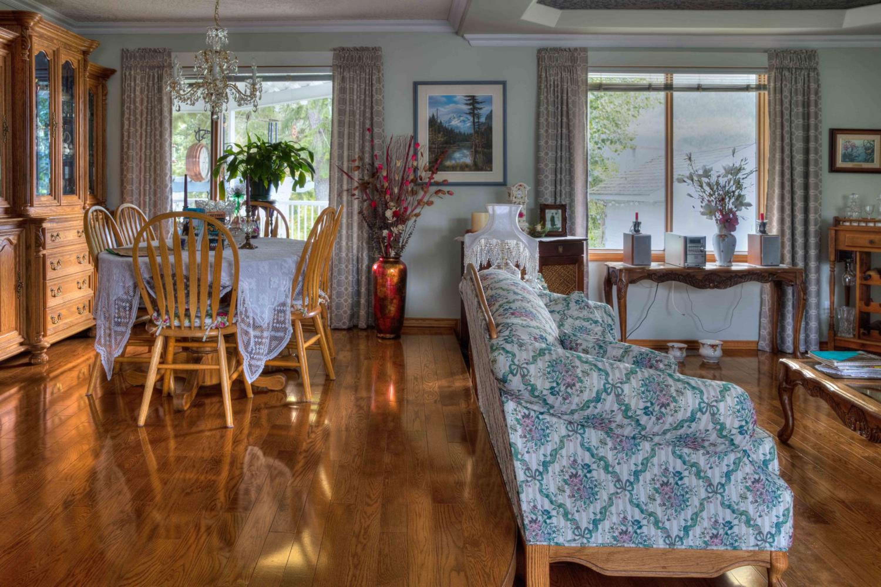 Hummingbird Bed and Breakfast