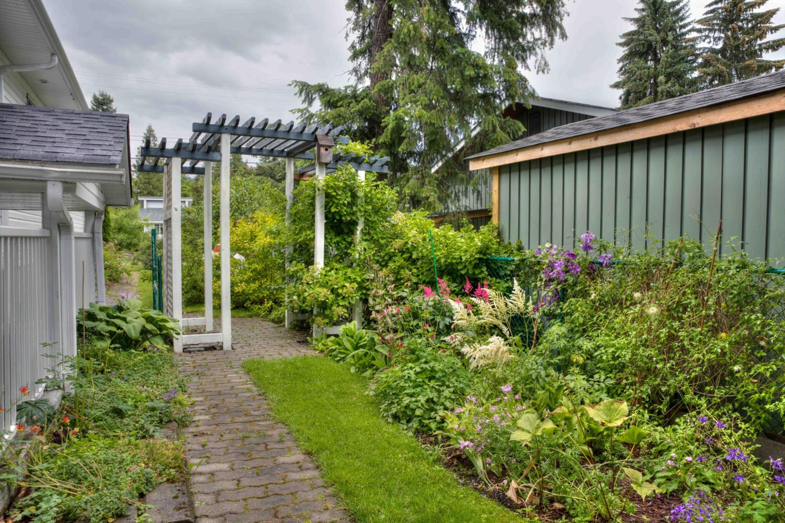 Hummingbird Bed and Breakfast