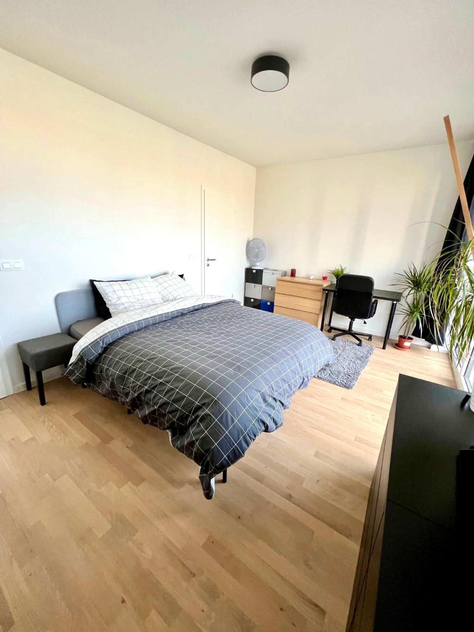 Family-Friendly Apartment Steps from Atomium - City Center 6 min